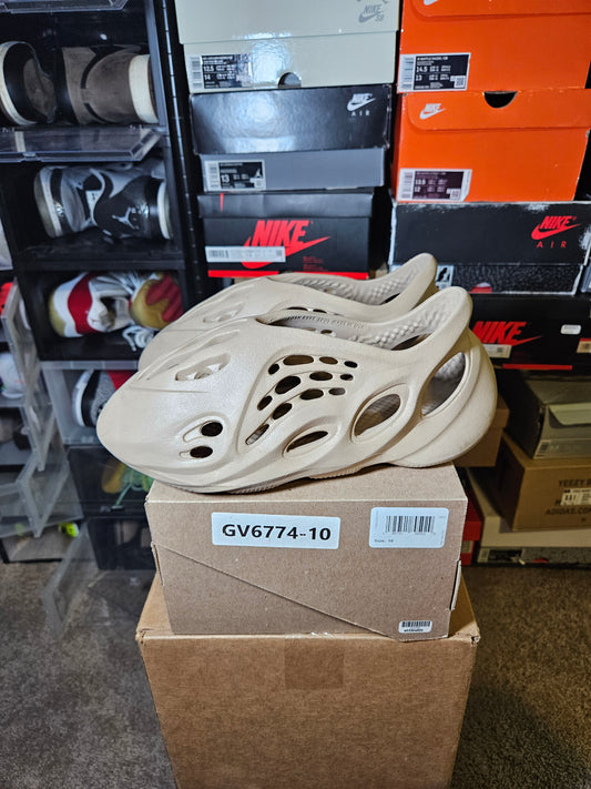 Size 10 - YZY Foam RNNR Sand