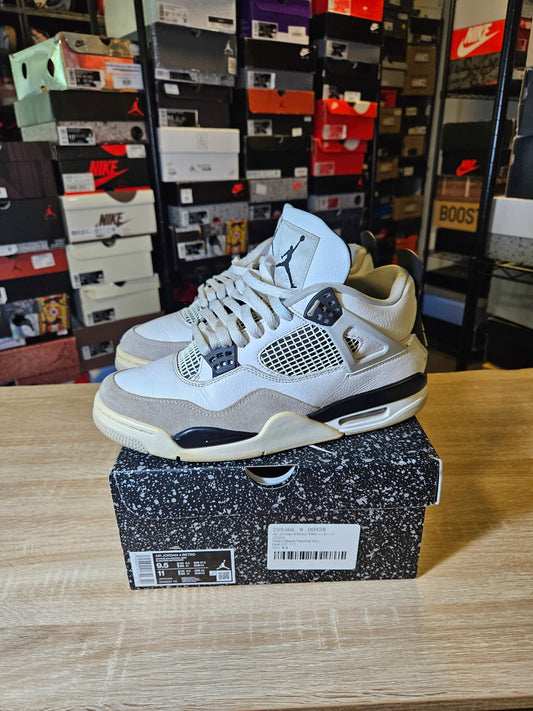 Size 9.5 - AJ 4 Retro Mid Military Black