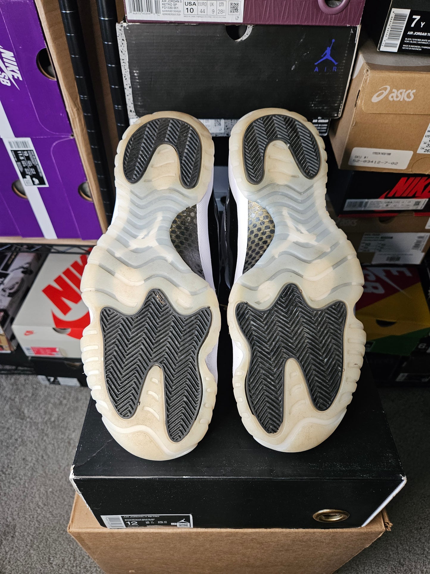 Size 12 - AJ 11 Retro Mid Gratitude / Defining Moments
