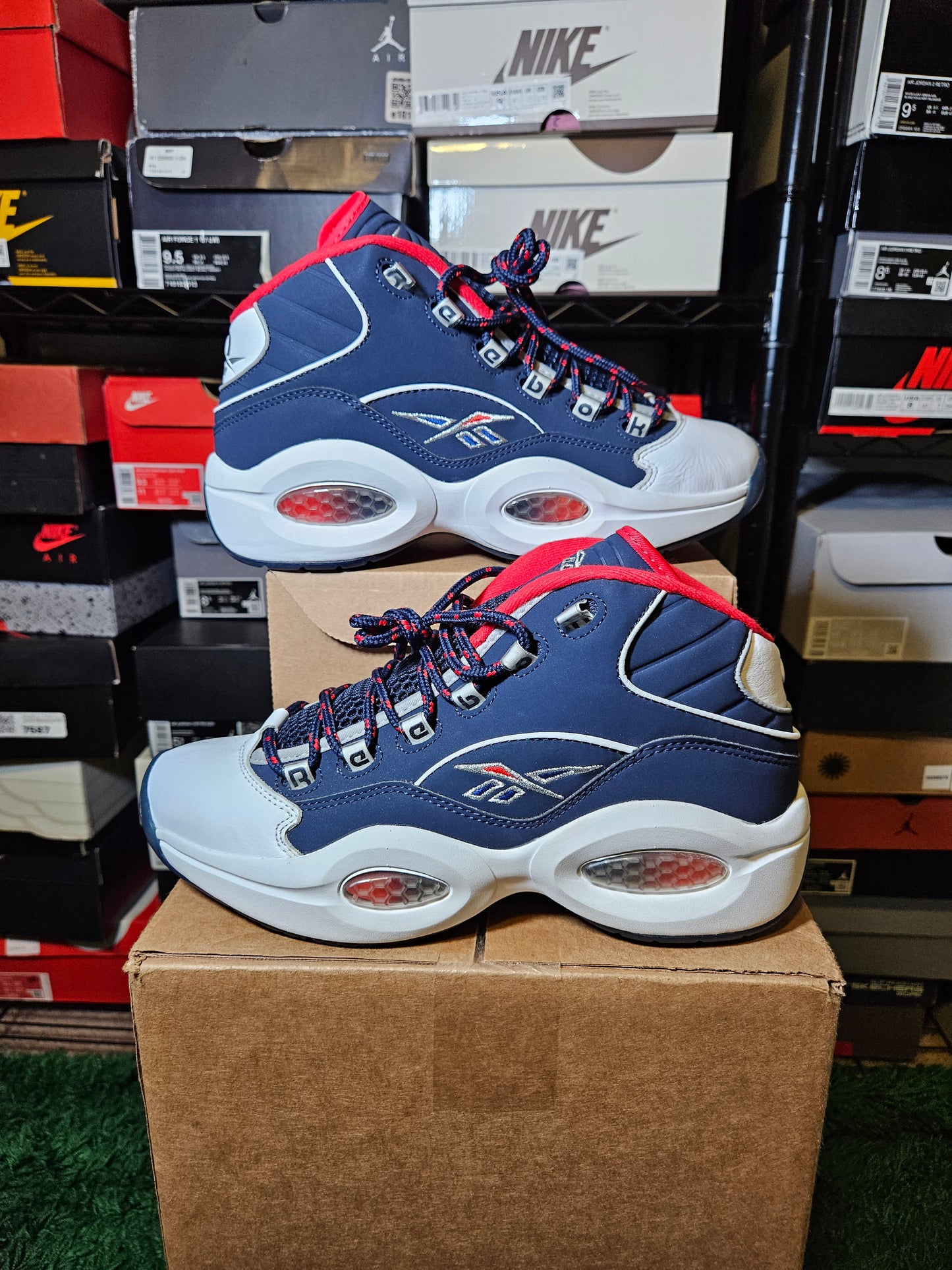 Size 9 - Reebok Question Mid USA