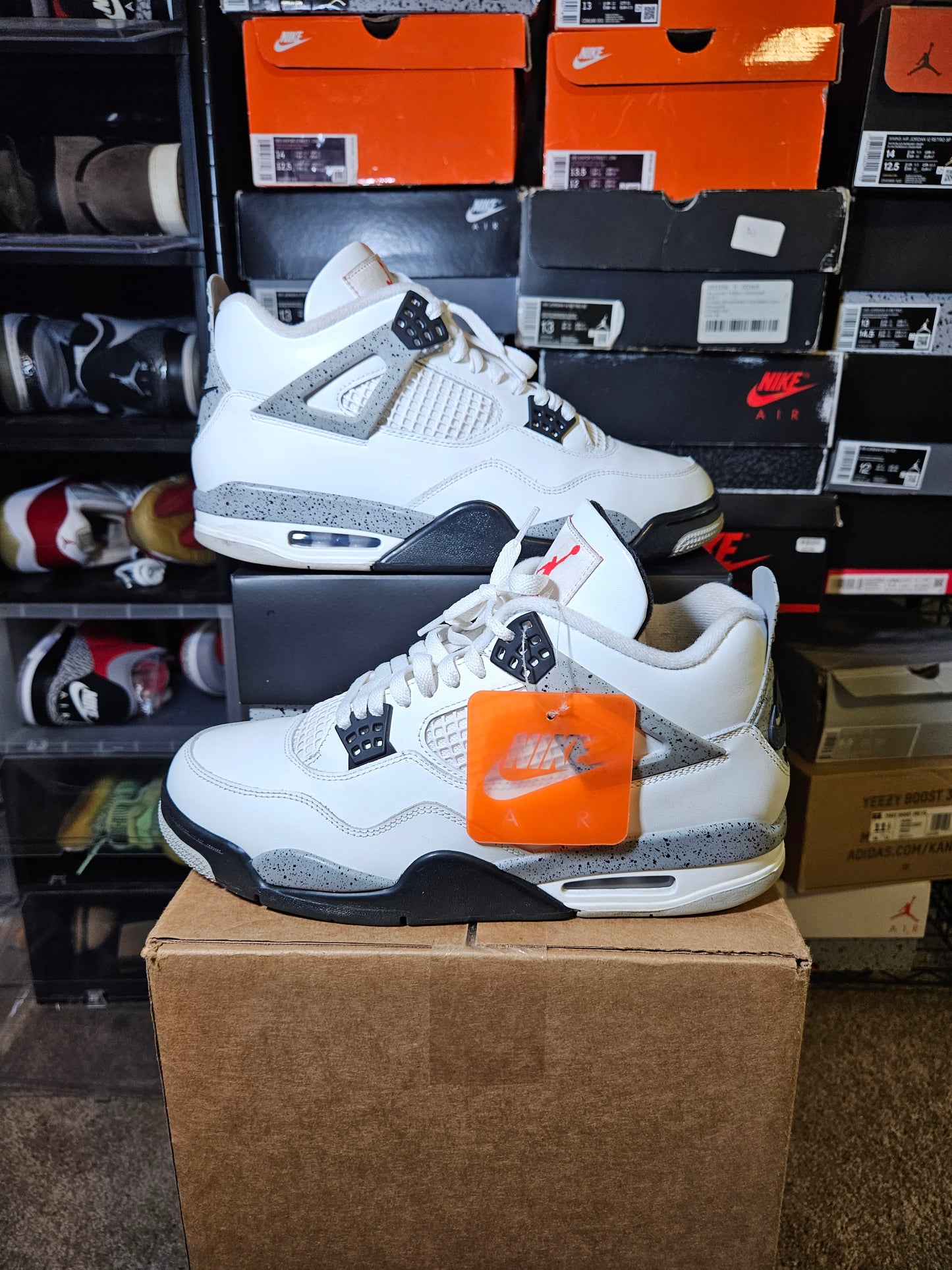 Size 10.5 - AJ 4 Retro OG 2025 White Cement
