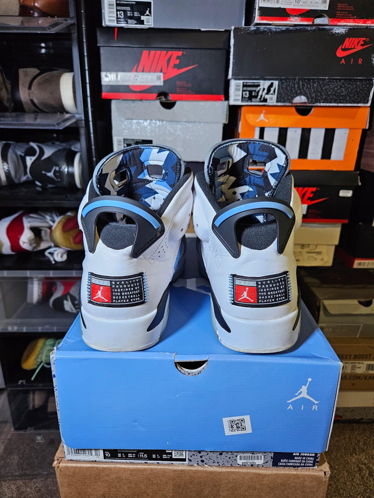 Size 10 - AJ 6 Retro UNC
