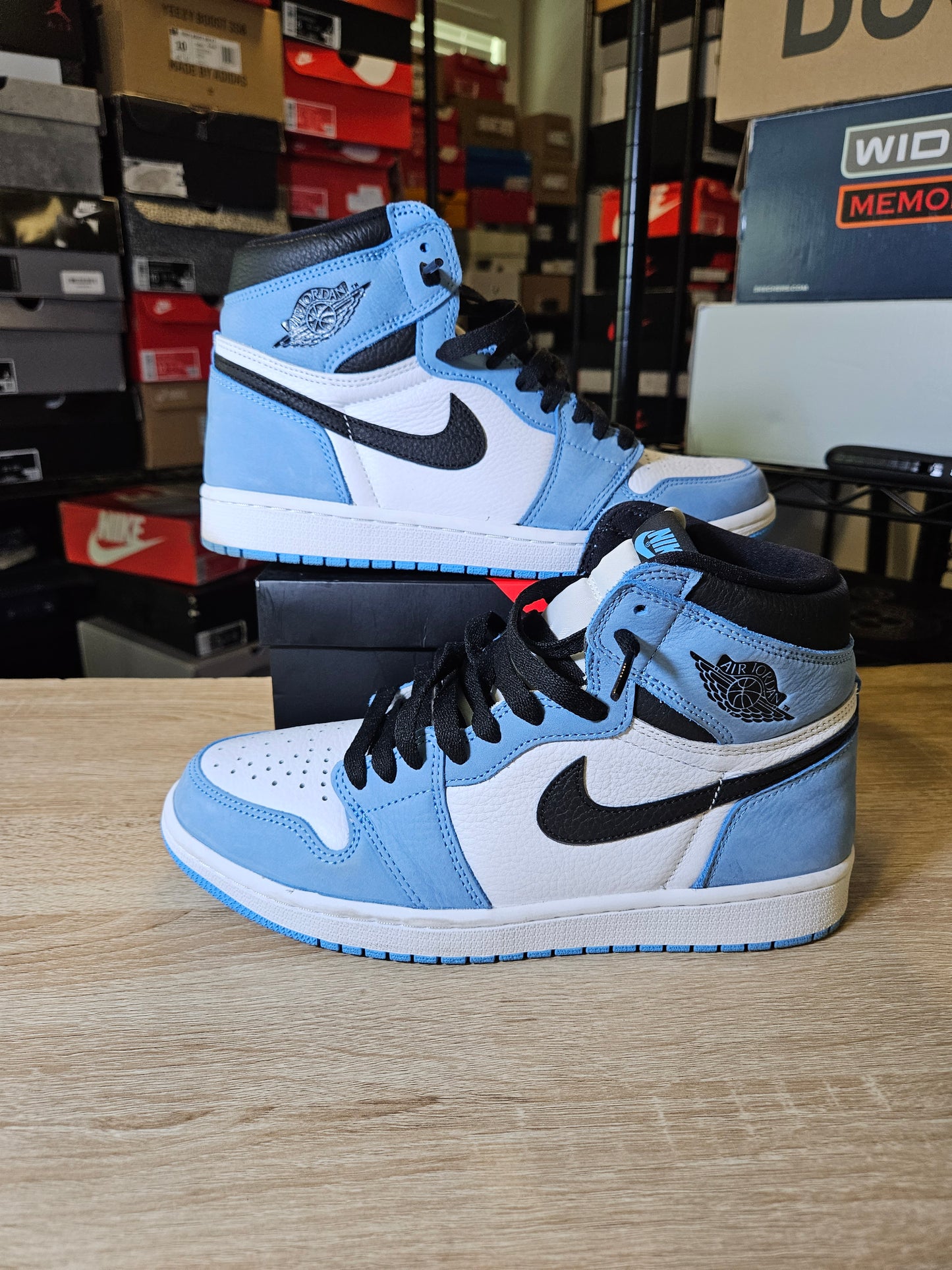 Size 8.5 - AJ 1 Retro OG High University Blue