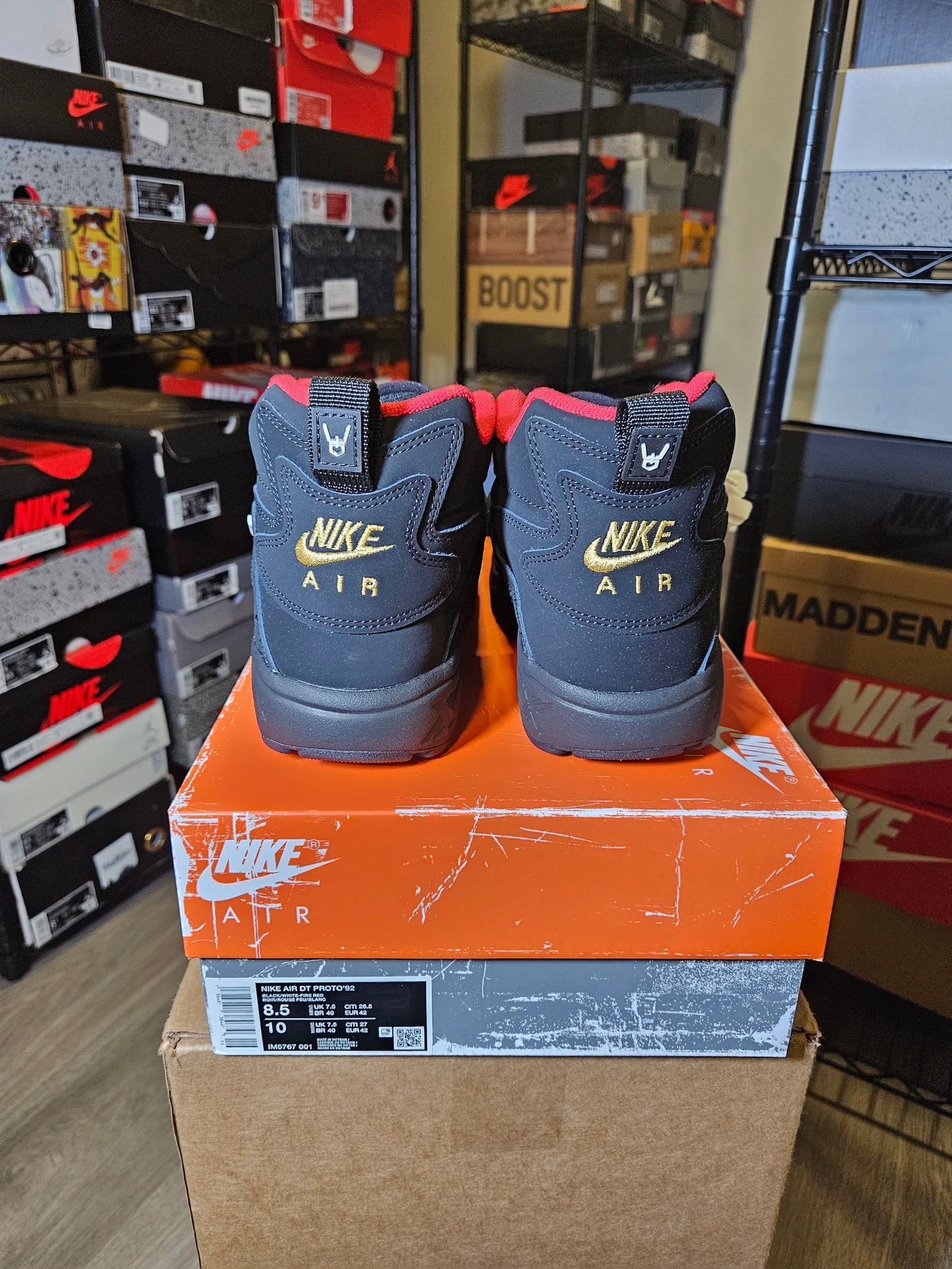 Size 8.5 - Air Diamond Turf Proto '92