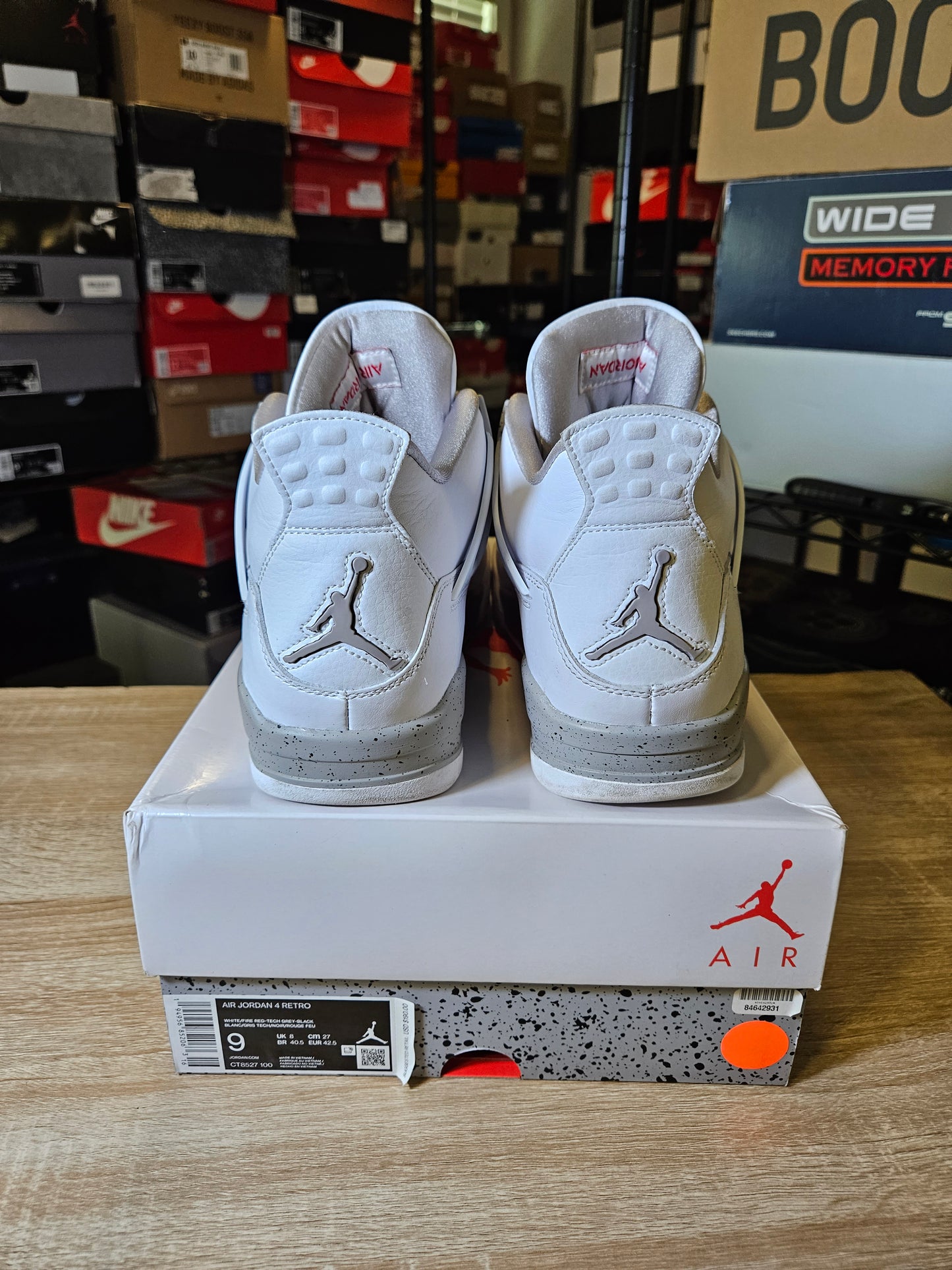 Size 9 - AJ 4 Retro Mid White Oreo