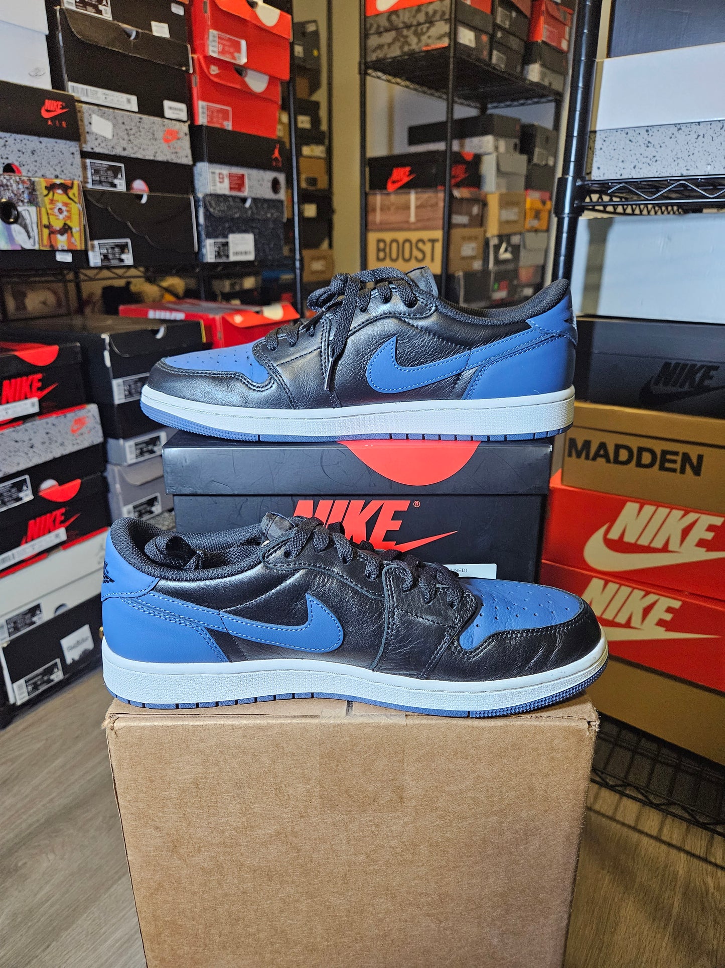 Size 10.5 - AJ 1 Low OG Mystic Navy