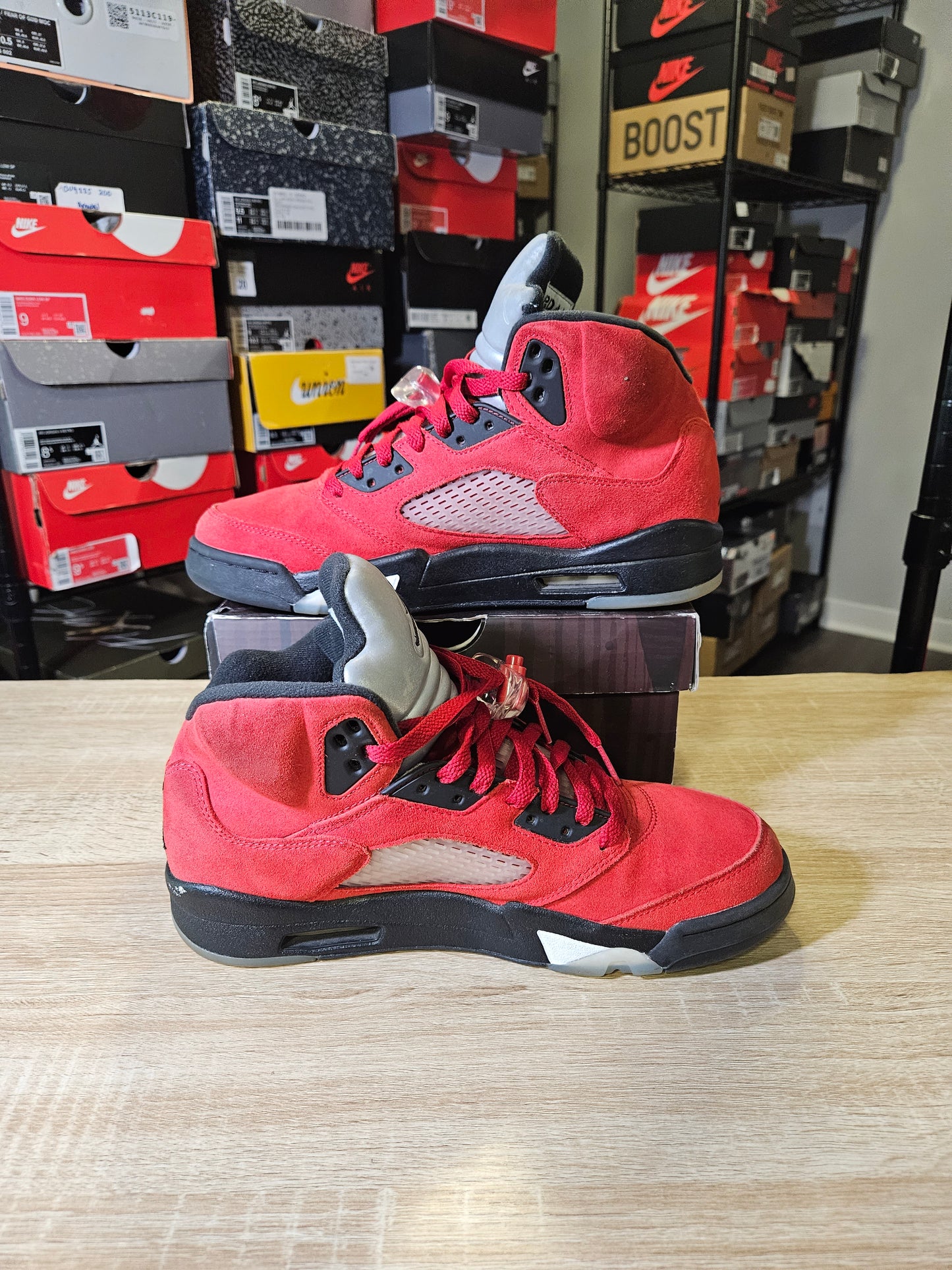 Size 9.5 - AJ 5 Retro Mid Raging Bull