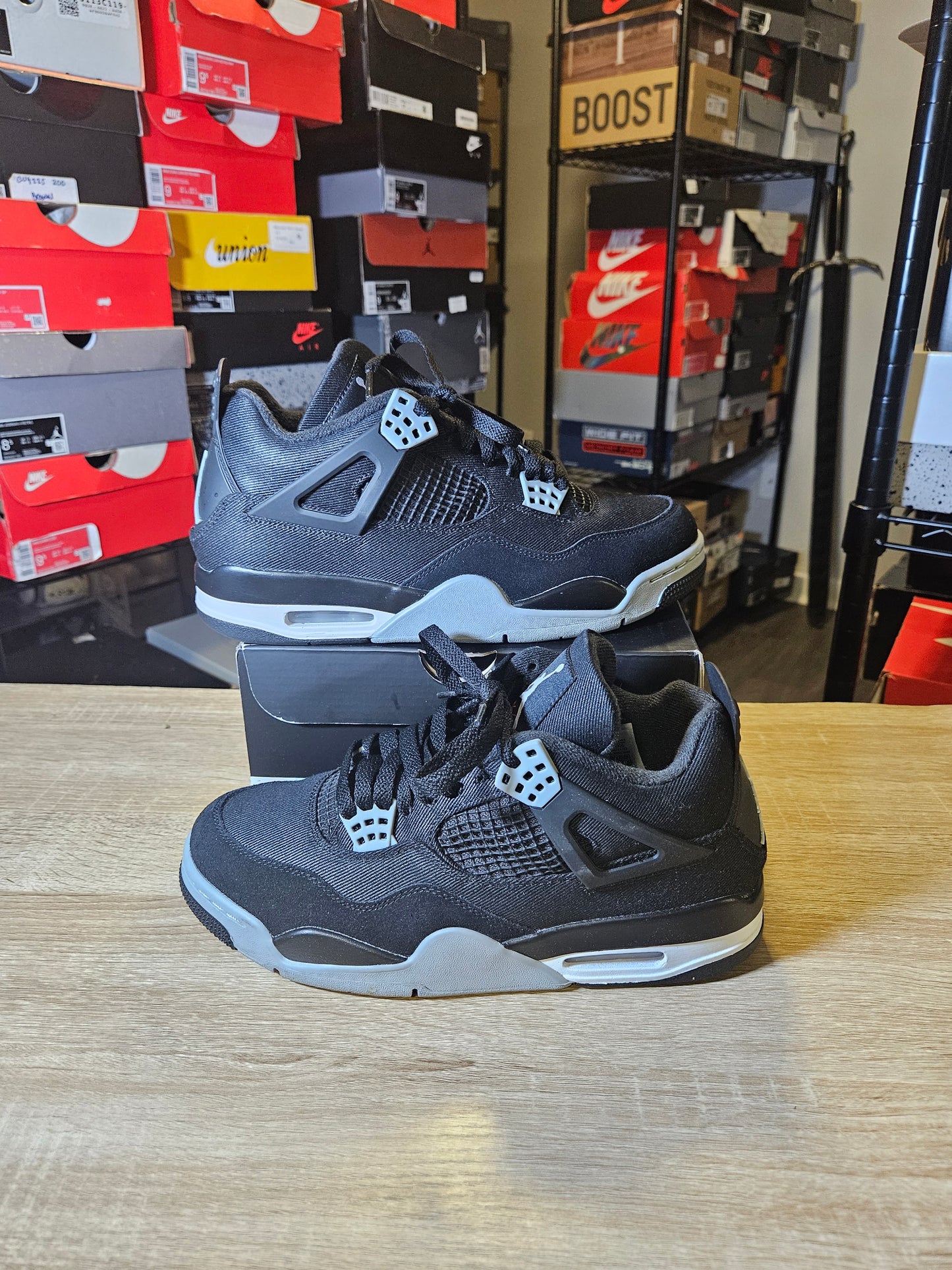 Size 9 - AJ 4 Retro SE Mid Black Canvas