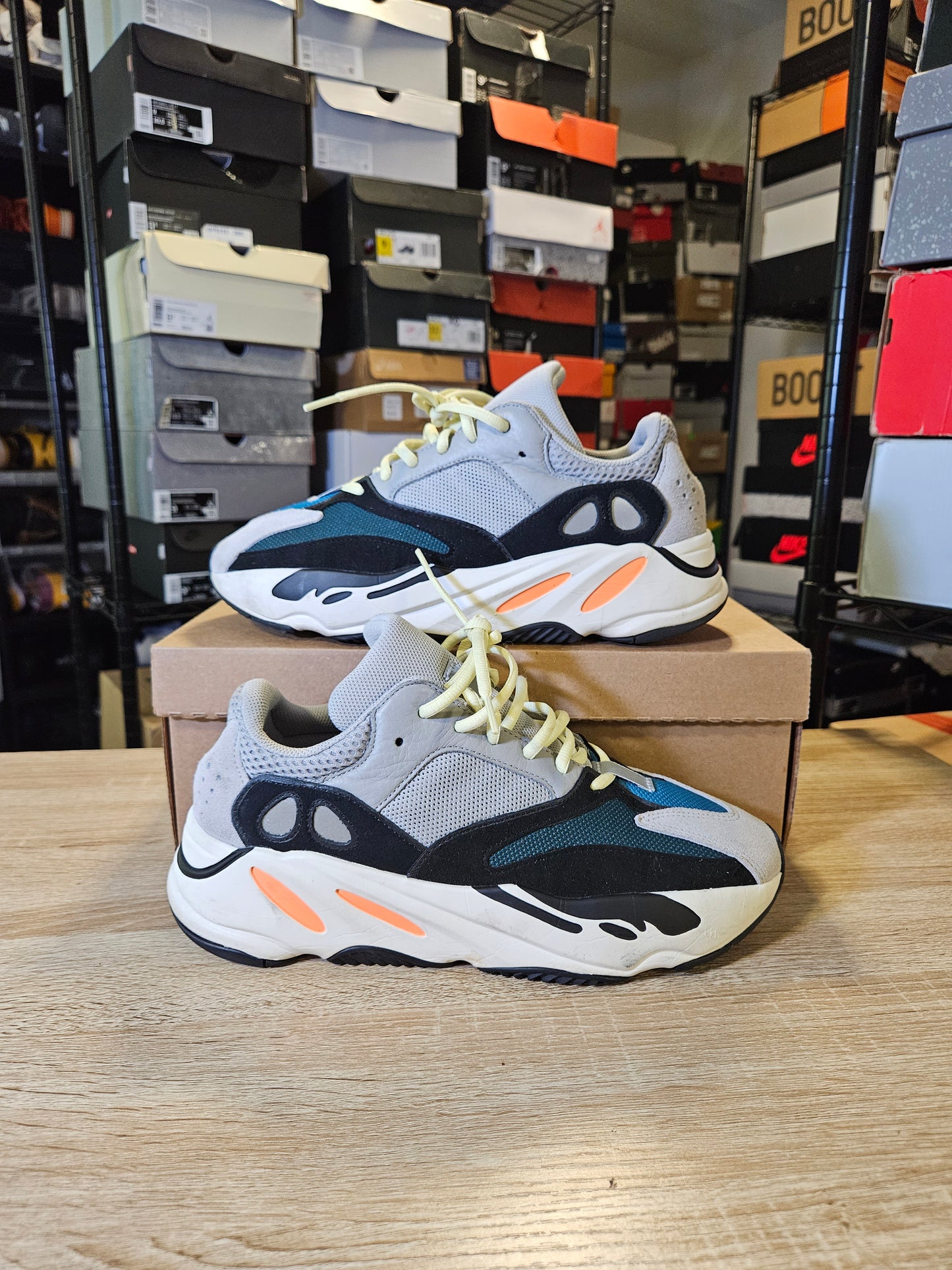 Size 10 - YZY 700 Low Wave Runner