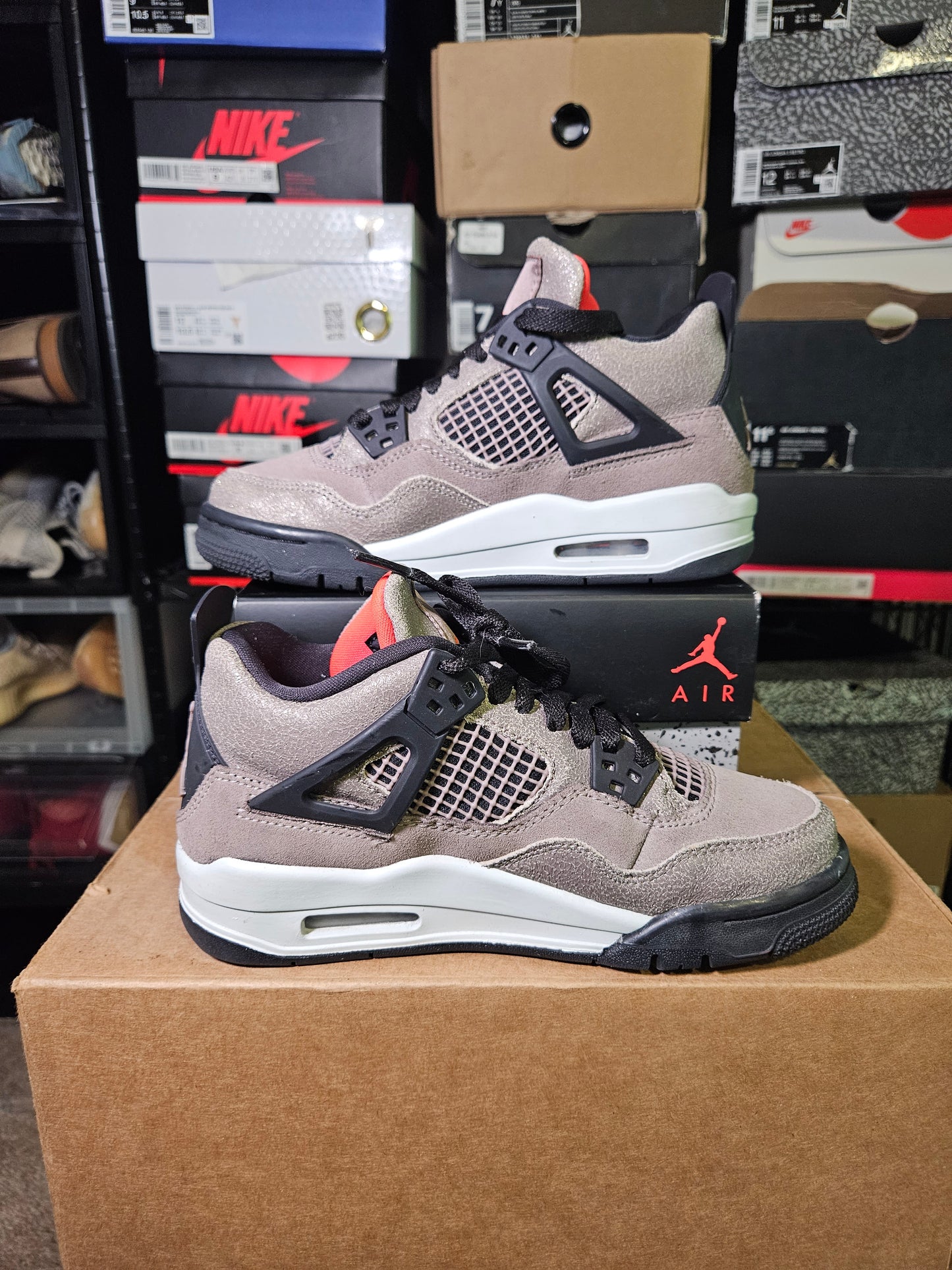 Size 3.5Y - AJ 4 Tuape Haze