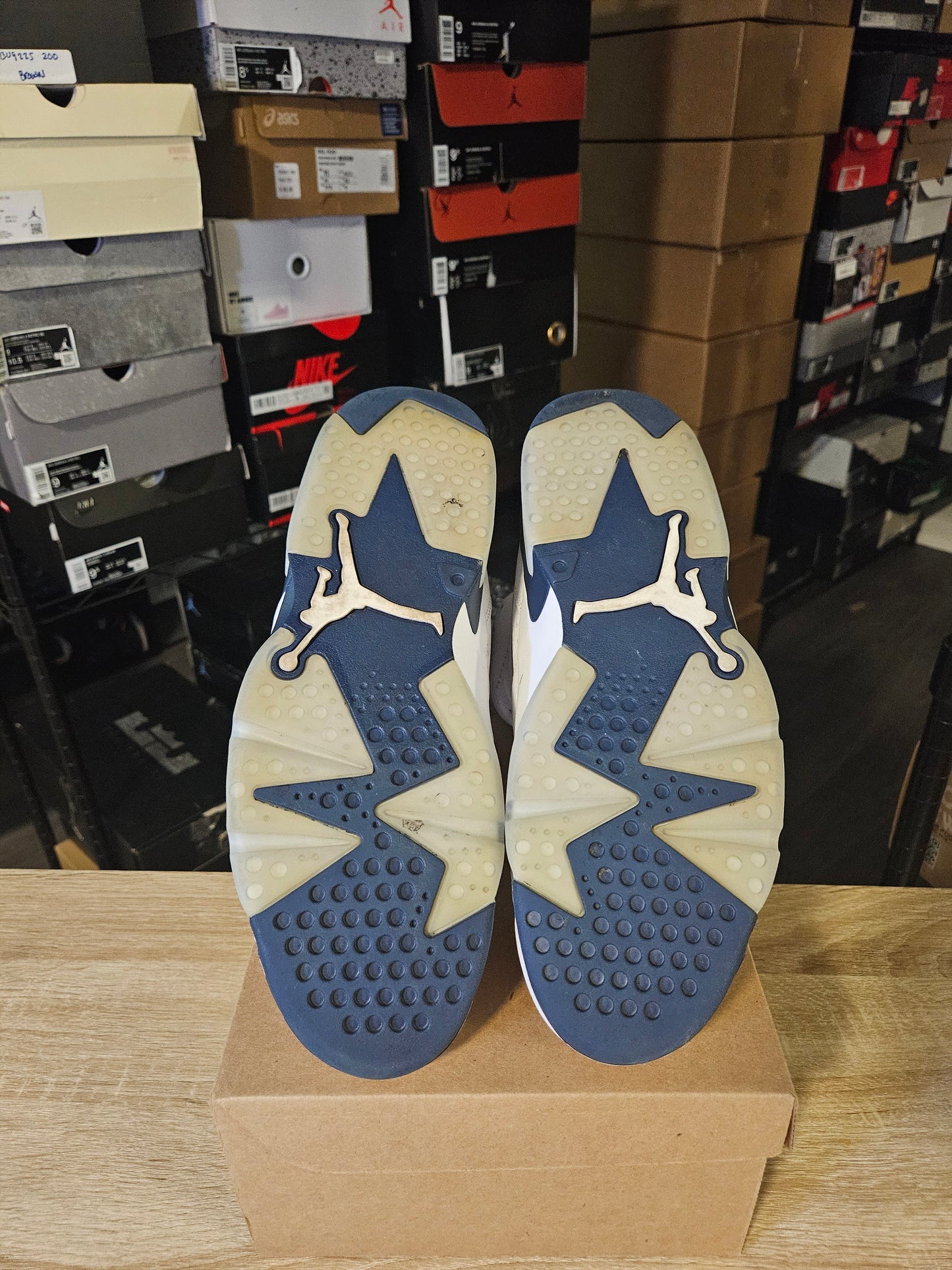 Size 12 - AJ 6 Retro Midnight Navy