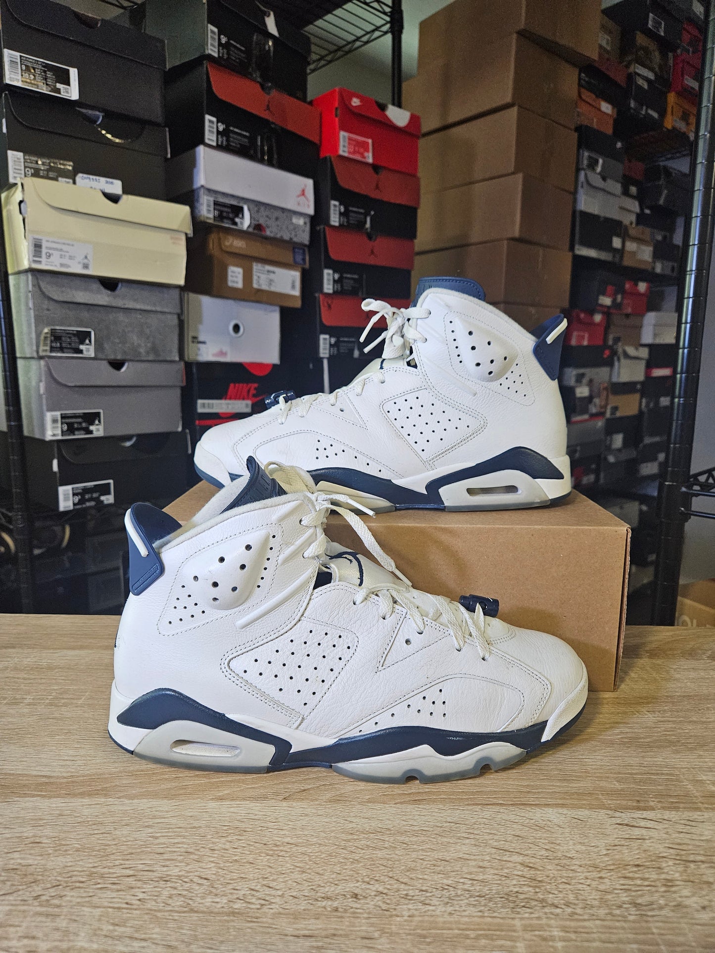 Size 12 - AJ 6 Retro Midnight Navy