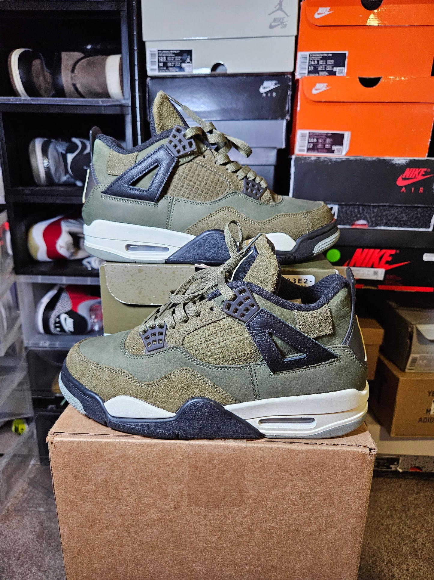Size 9.5 - AJ 4 SE Retro Low Craft - Olive