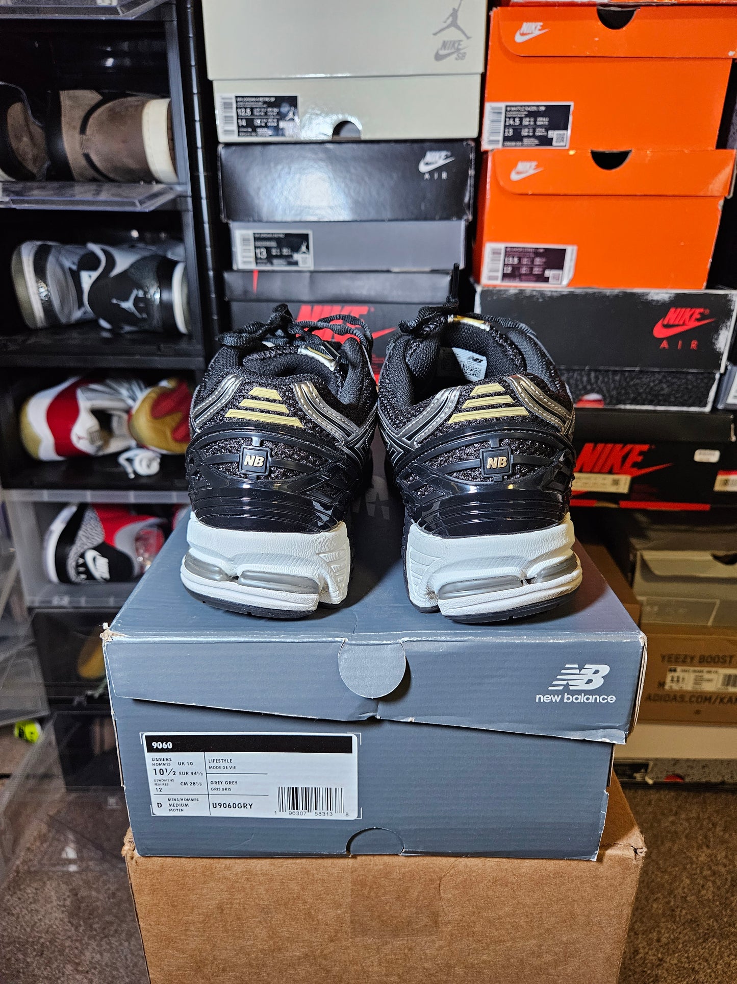 Size 10 - NB 1906R Black Grey White