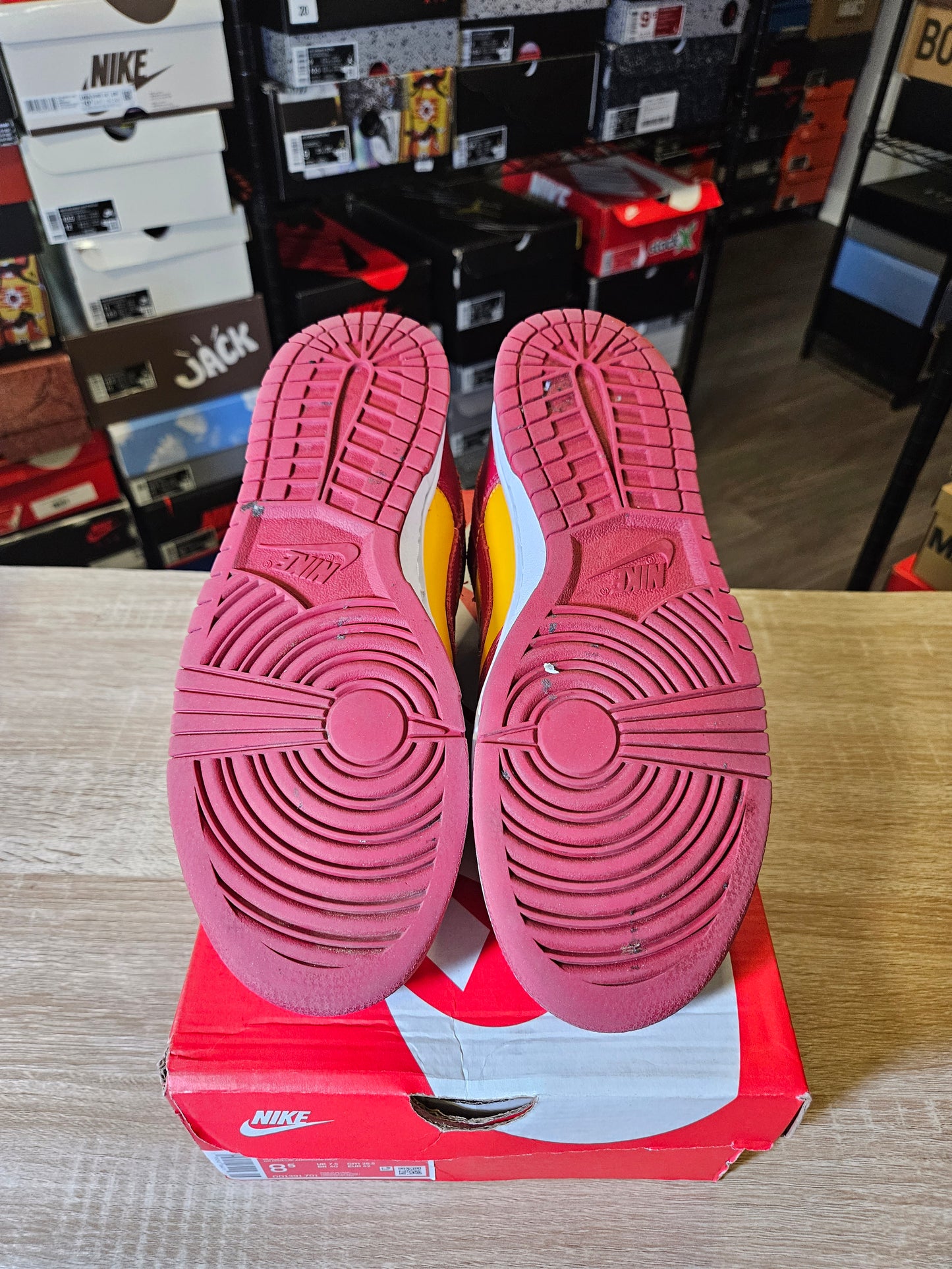 Size 8.5 -  Dunk Low USC
