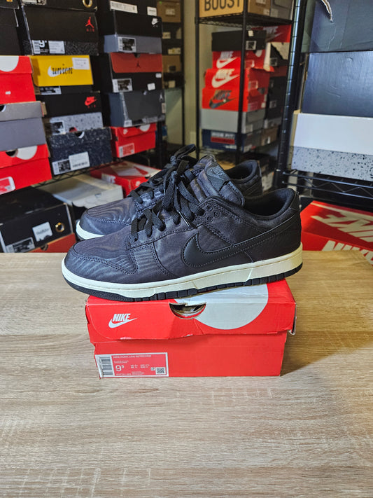 Size 9.5 - Dunk Low Black Canvas