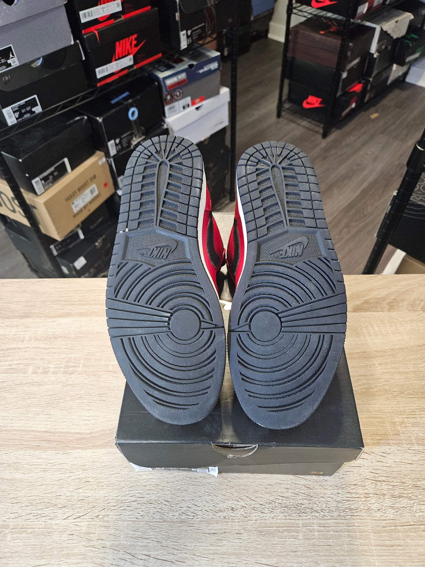 Size 10 - AJ 1 Low Reverse Bred