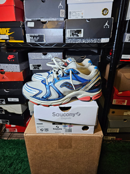 Size 6.5 - Saucony Progrid Triumph 4 Grey Royal Rust
