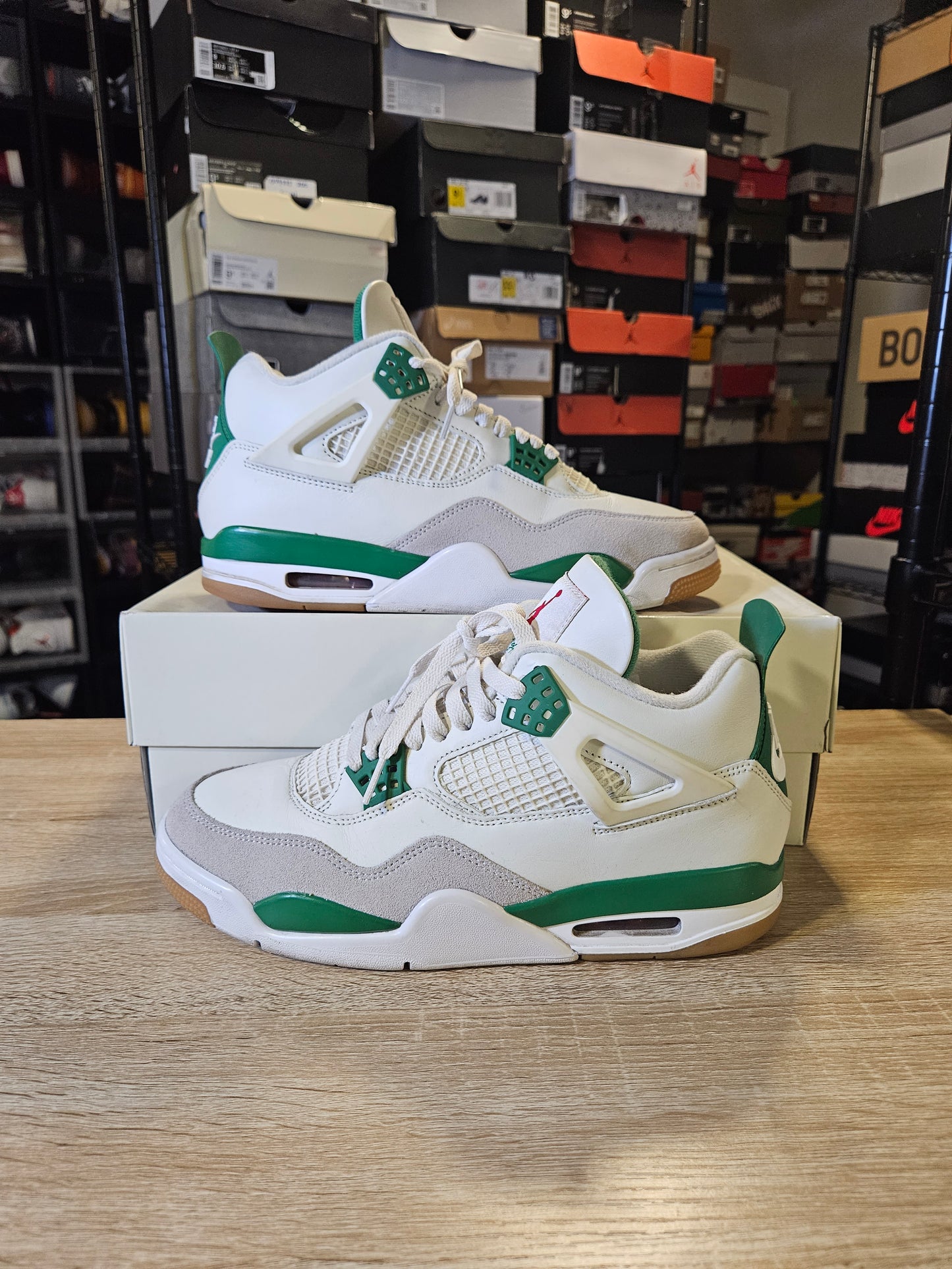 Size 9.5 - AJ 4 Retro SP x Nike SB Mid Pine Green