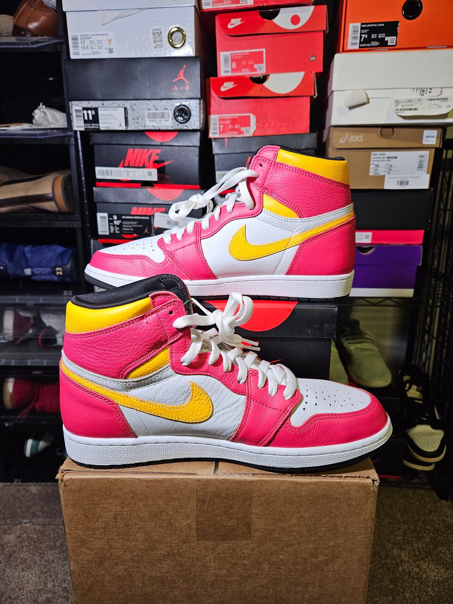 Size 11 - AJ 1 Retro High OG Light Fusion Red 2021