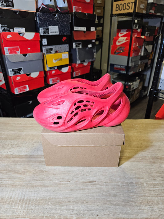 Size 7 - adidas Yeezy Foam Runner Vermillion