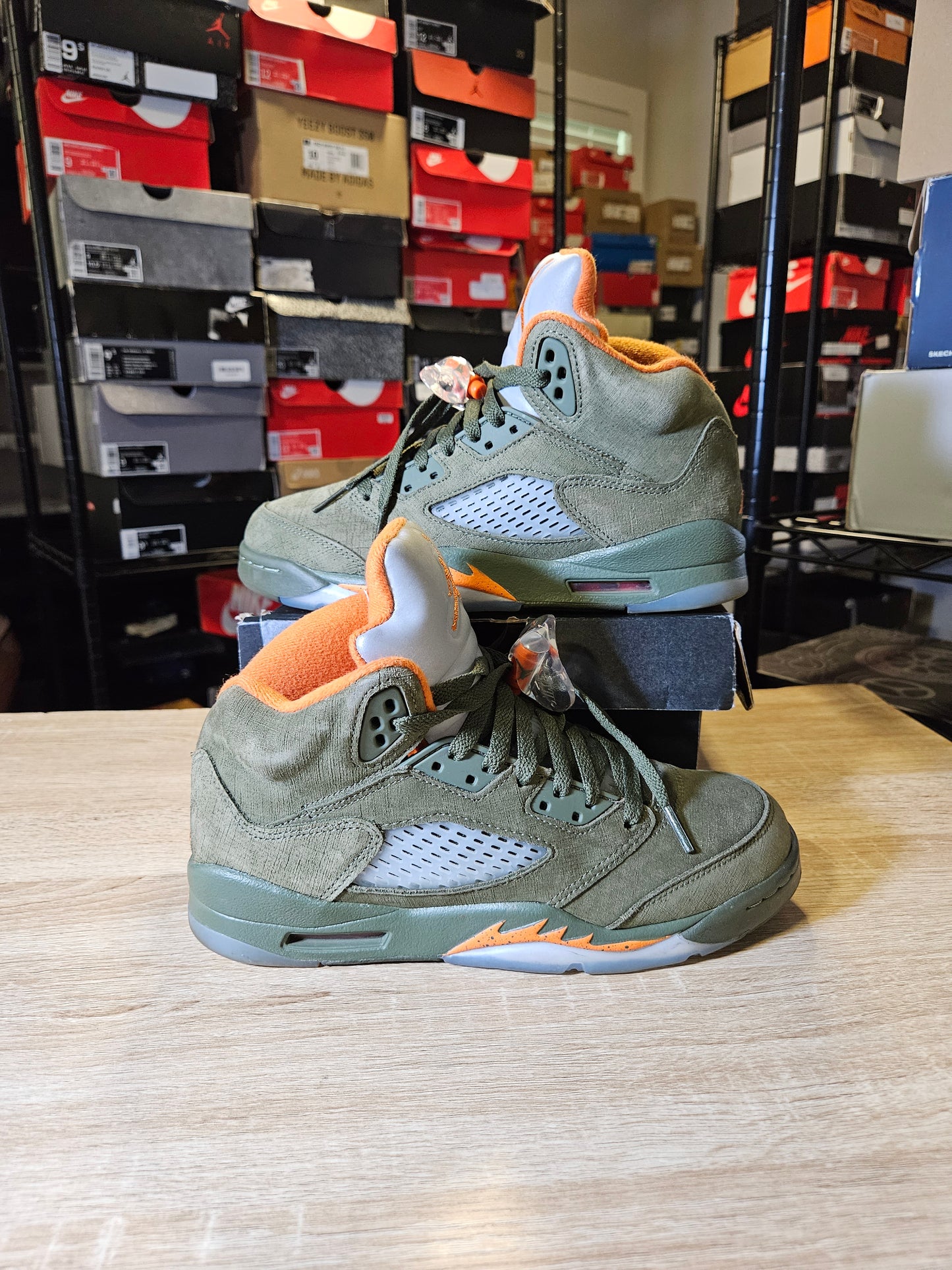 Size 6 - Air Jordan 5 Retro 2024 Olive
