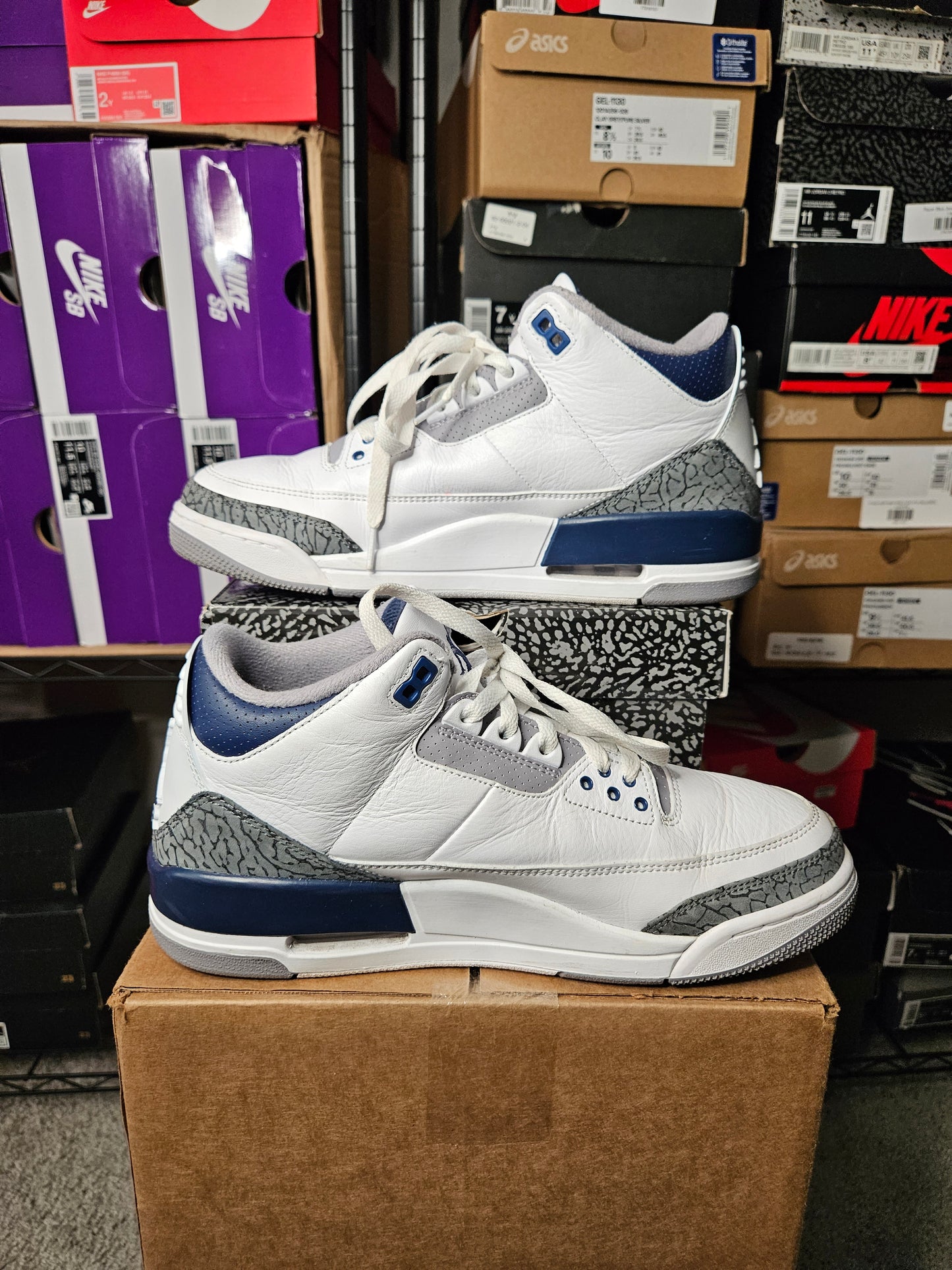 Size 9 - AJ 3 Retro Midnight Navy
