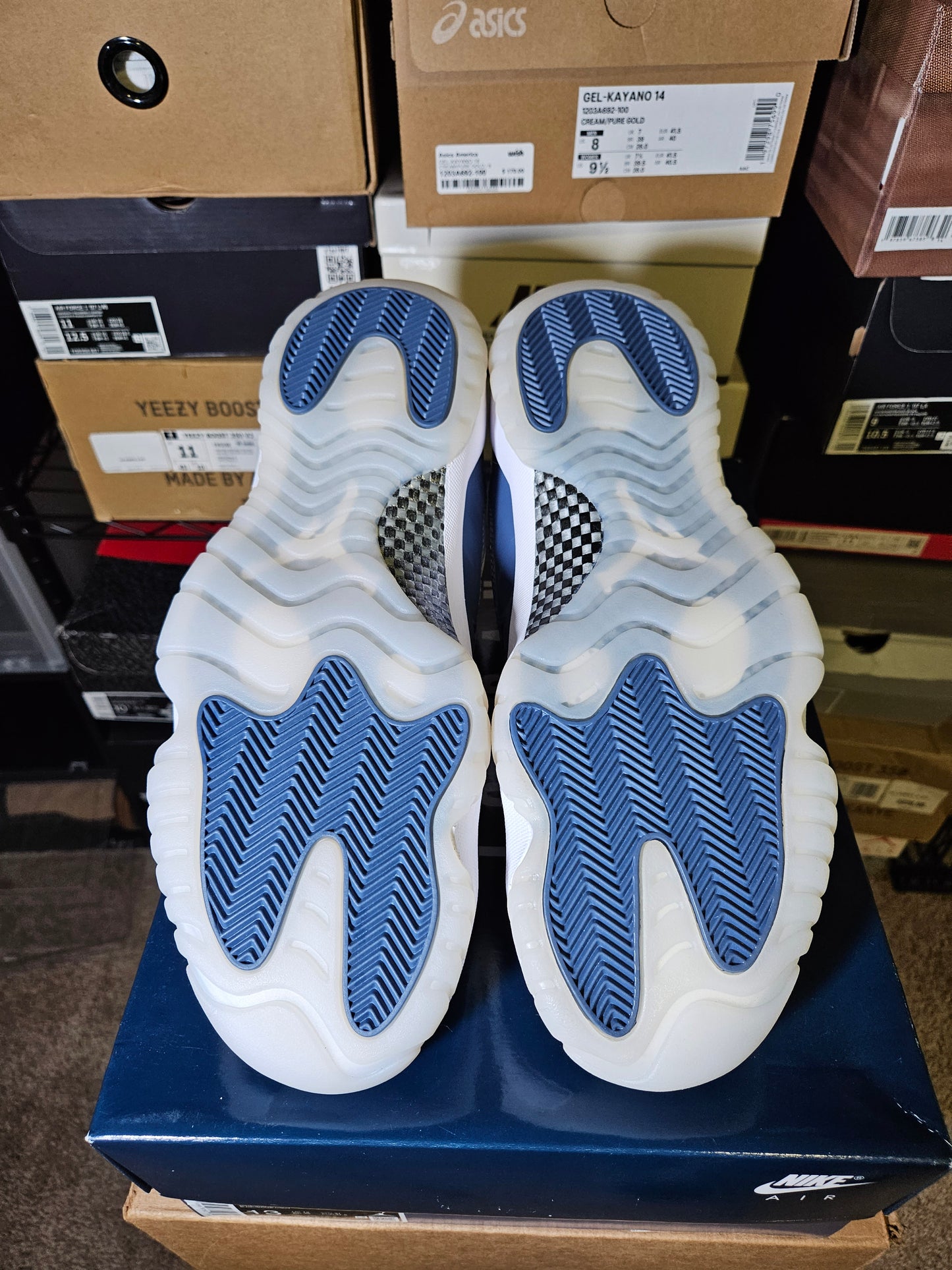 Size 13 - AJ 11 Diffused Blue