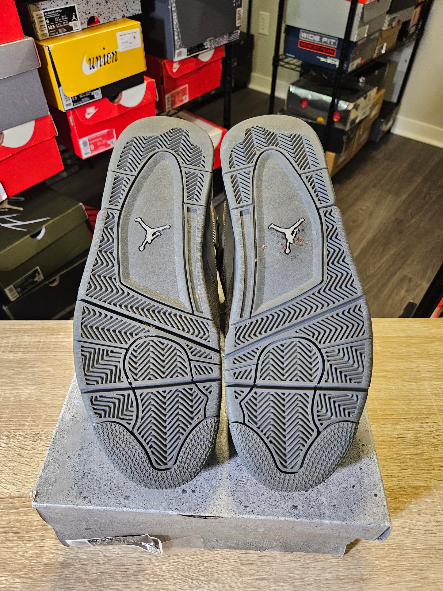Size 11.5 - AJ 4 Retro SE Wet Cement