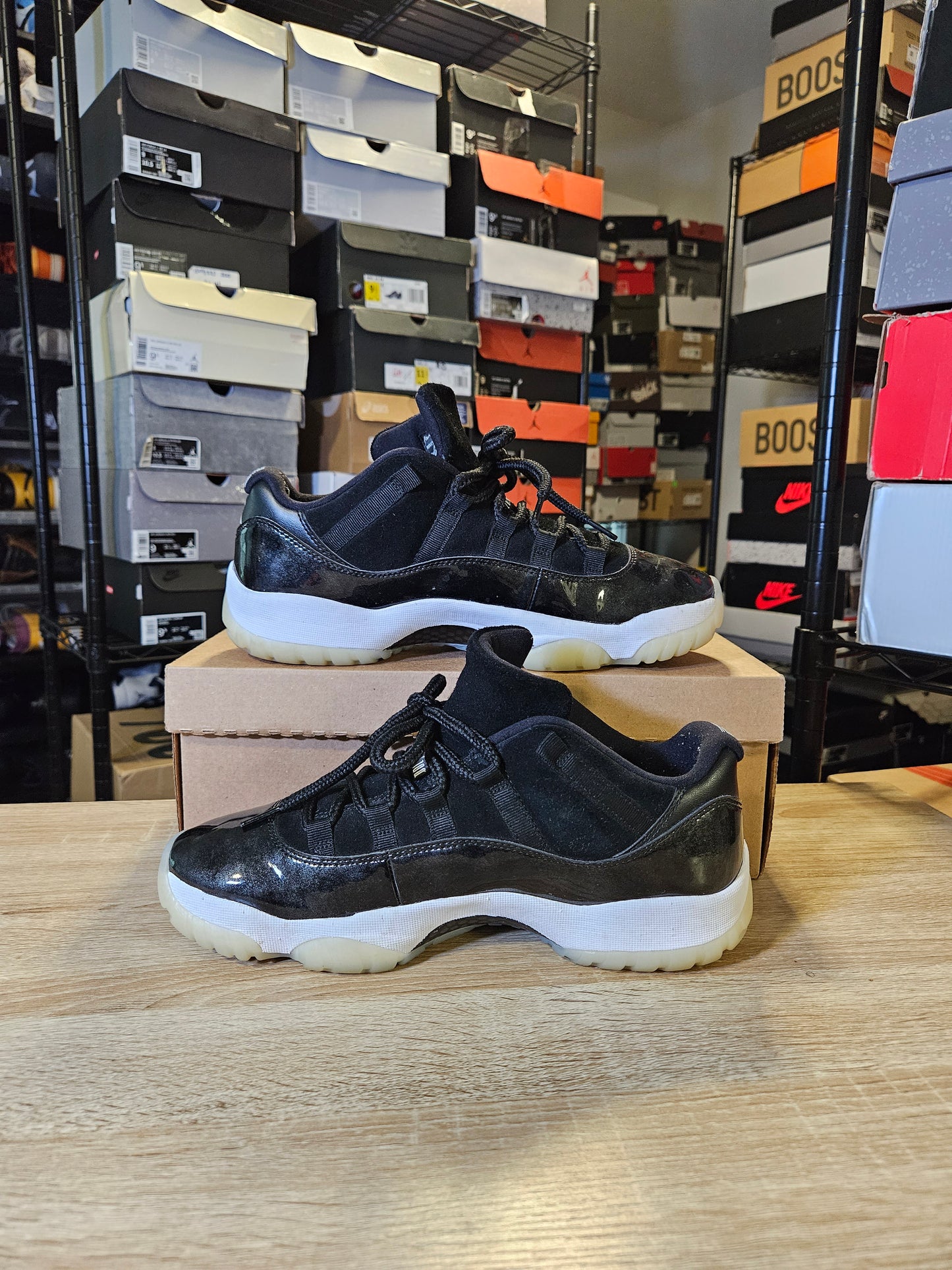 Size 10 - AJ 11 Retro Low Barons