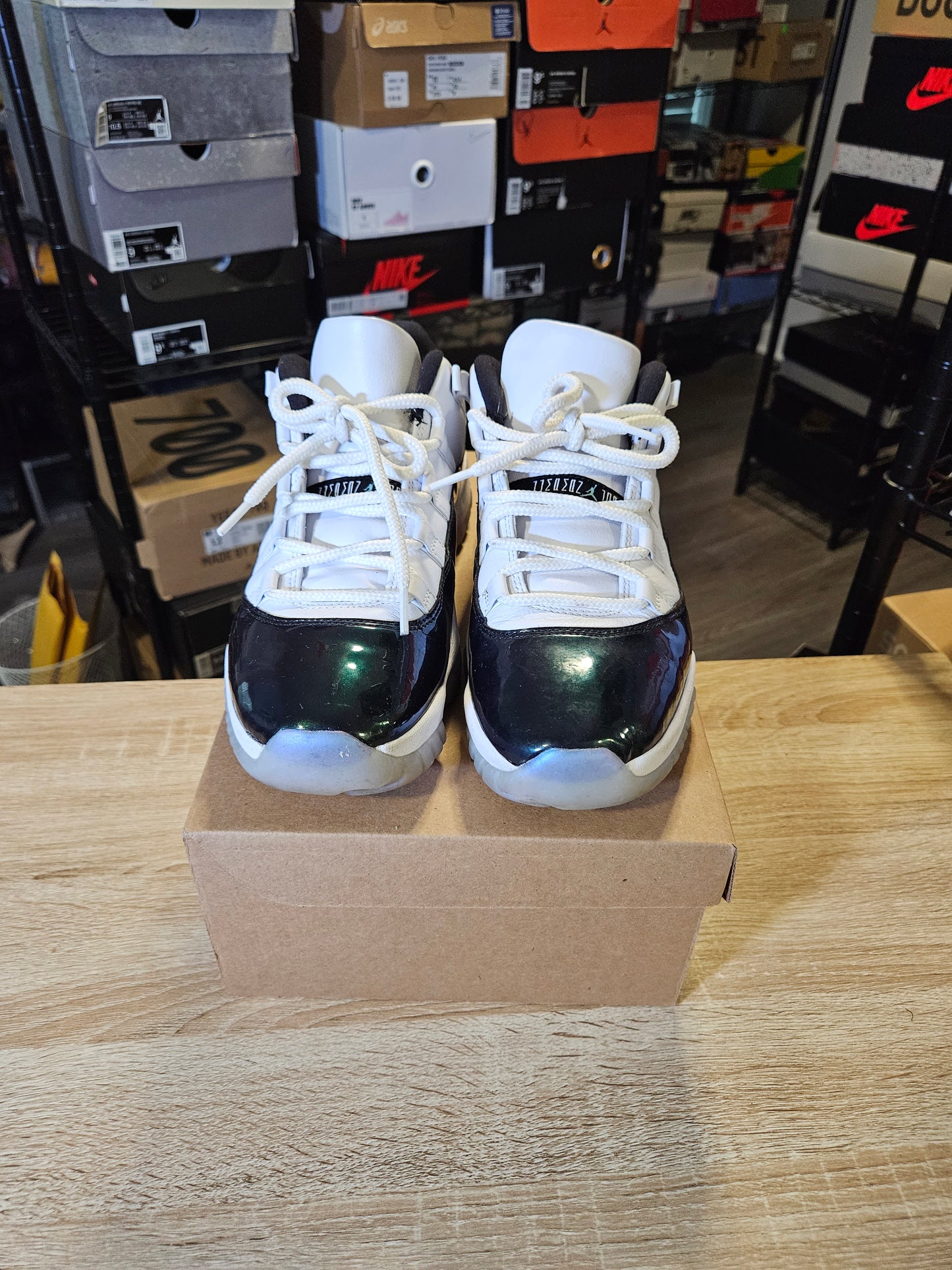Size 10 - AJ 11 Retro Low Emerald