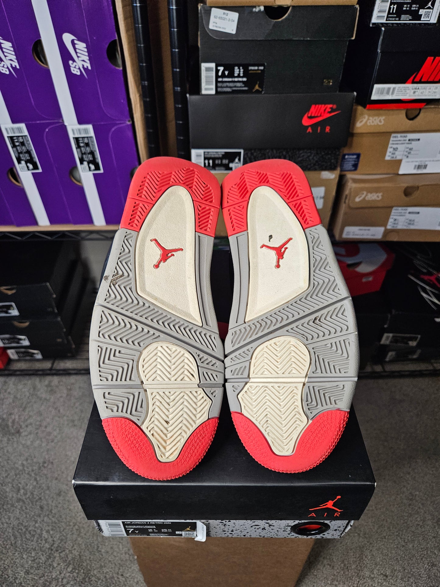 Size 7 - AJ 4 Retro OG Mid Bred 2019