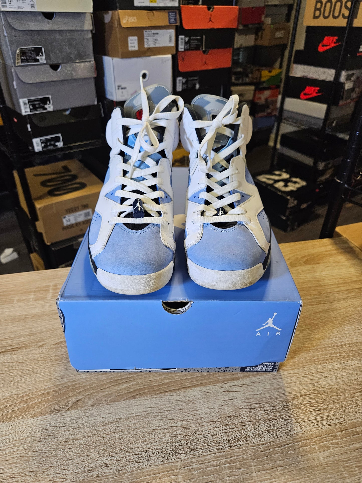 Size 9 - AJ 6 Retro UNC