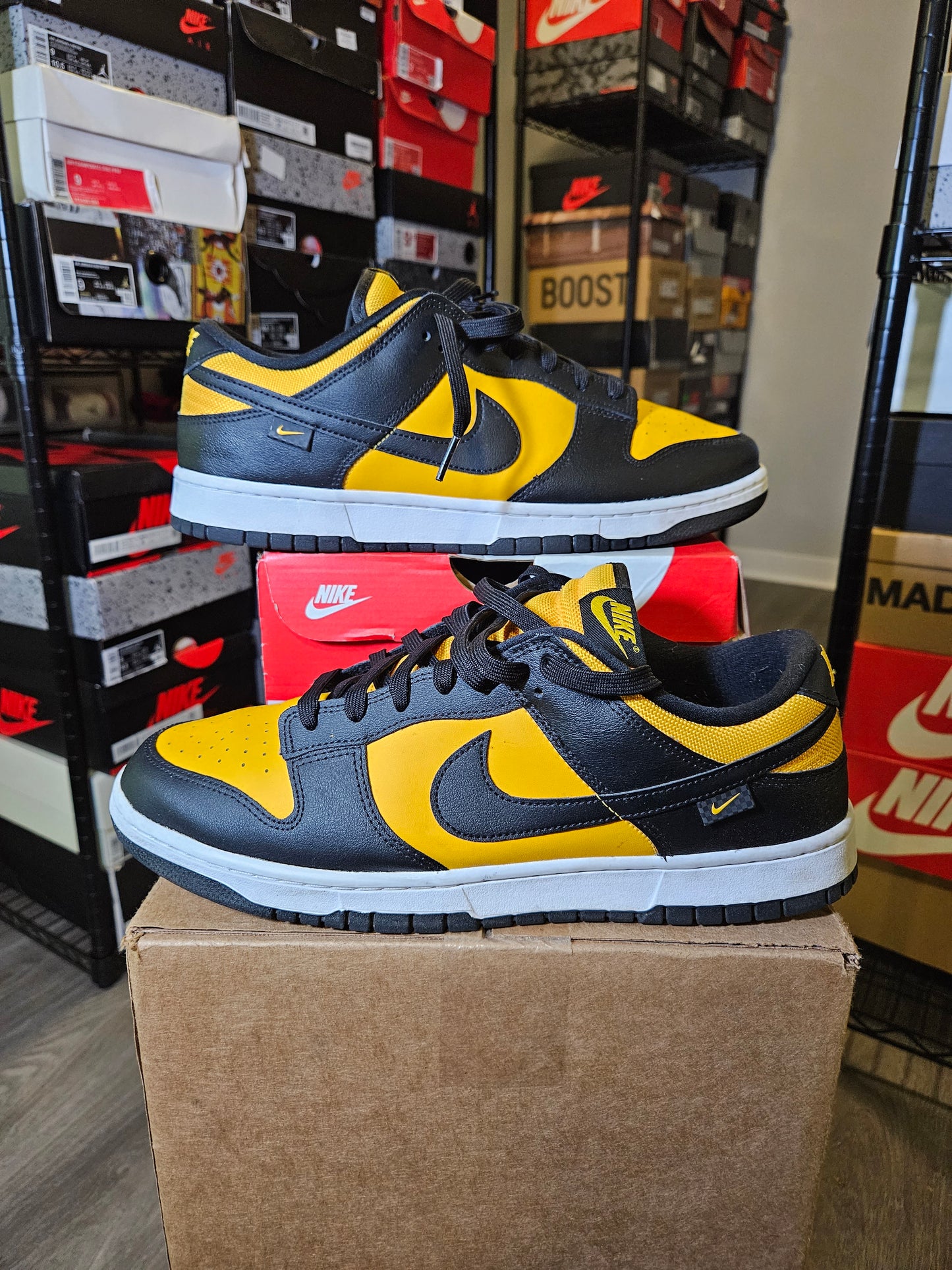 Size 12 - Dunk Low Reverse Goldenrod de