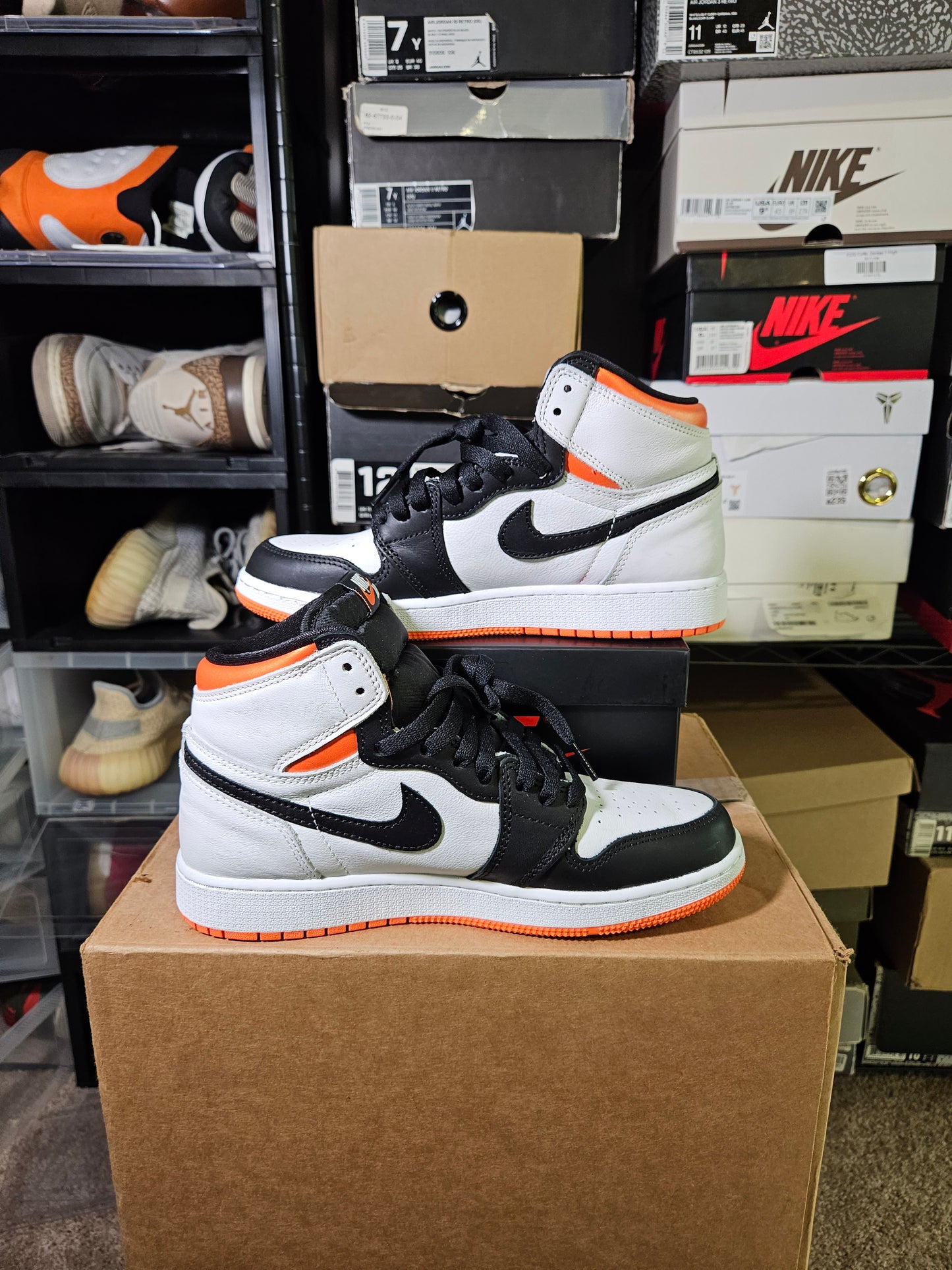 Size 6.5 - AJ 1 Retro High Electro Orange