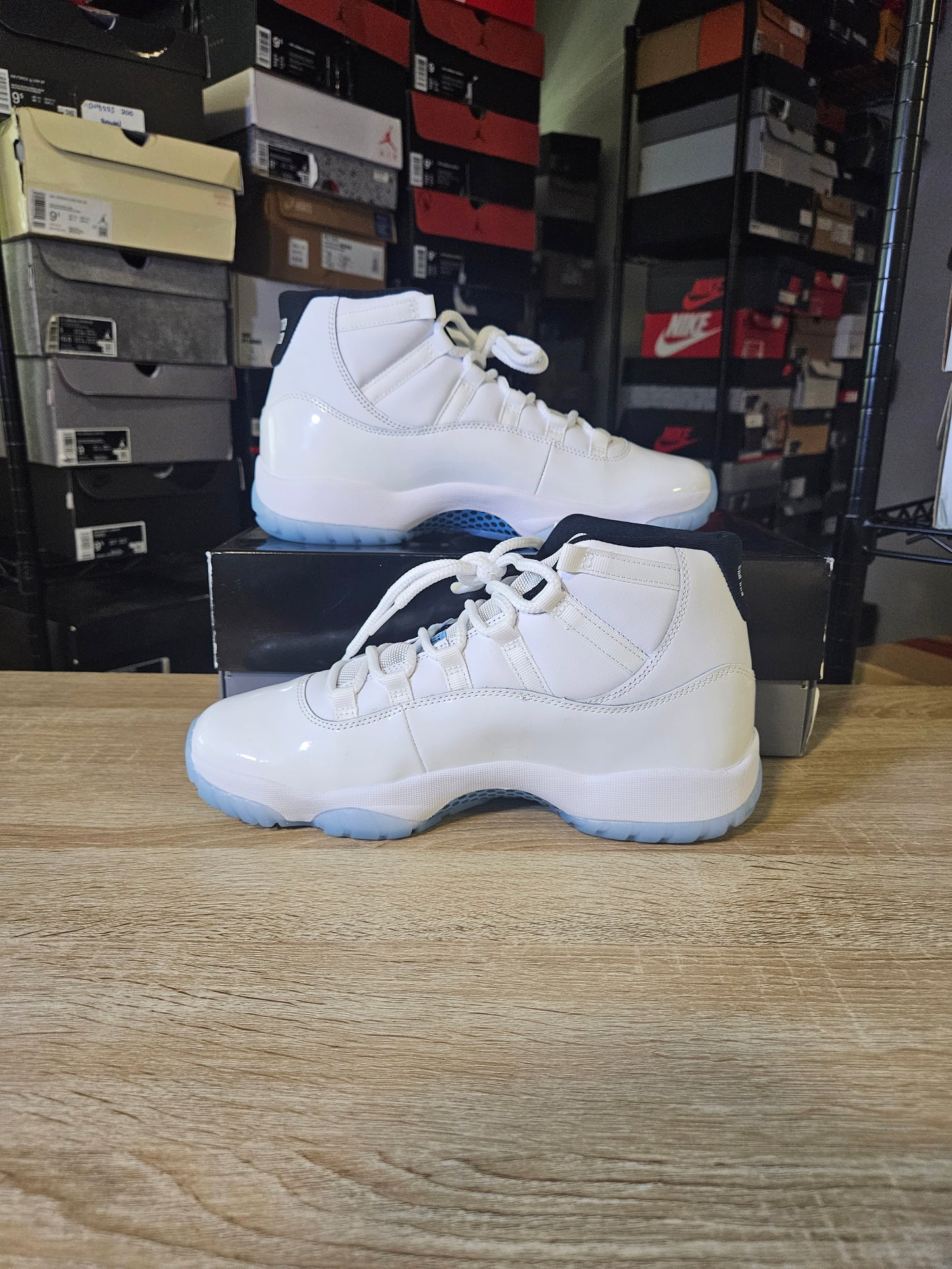 Size 10 - AJ 11 Retro 2024 Legend Blue / Columbia