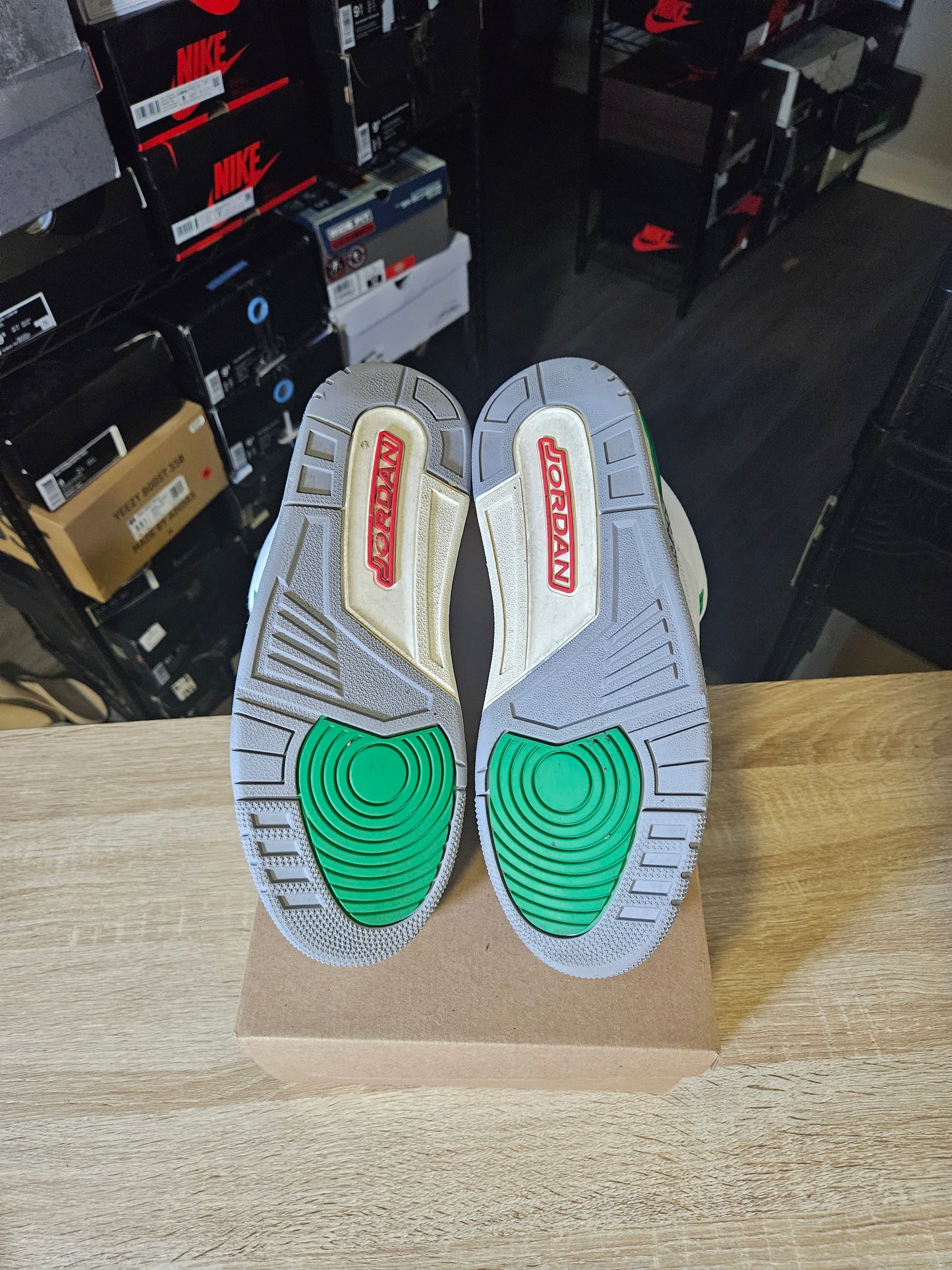 Size 9.5 - Air Jordan 3 Retro Lucky Green