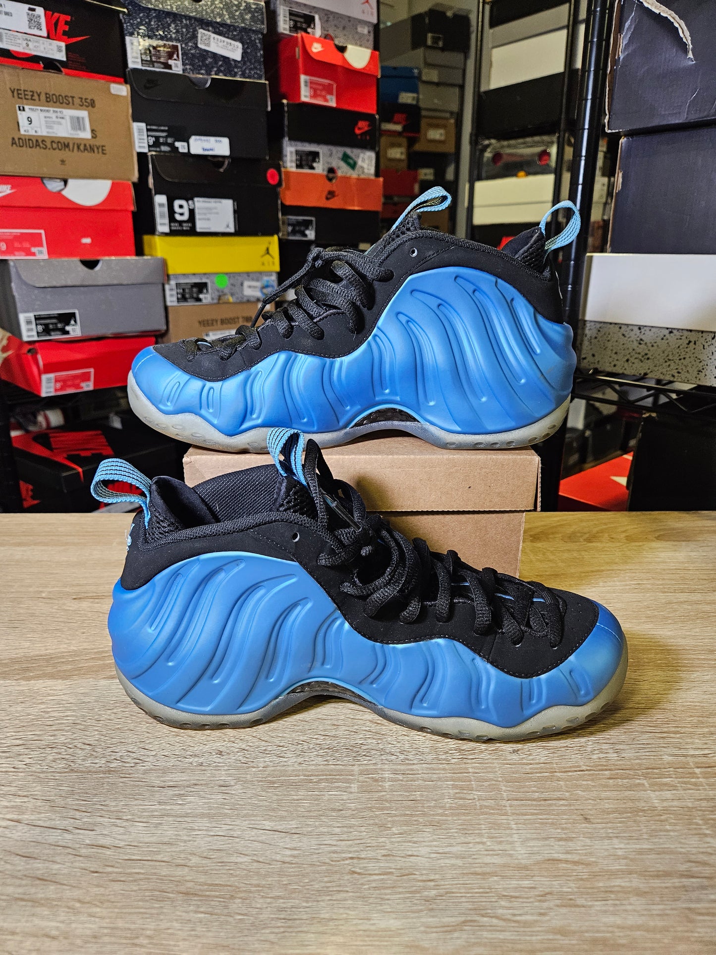 Size 9.5 - Air Foamposite One University Blue