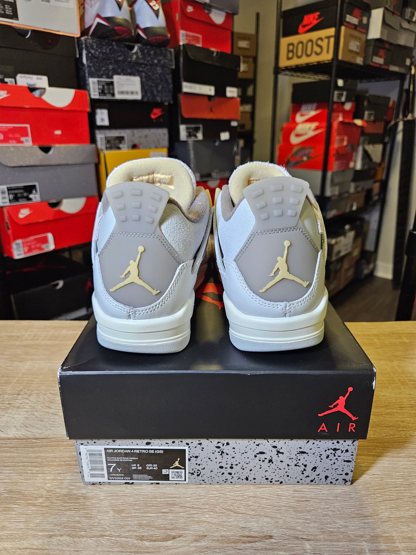 Size 7 - AJ 4 Retro SE Low Craft