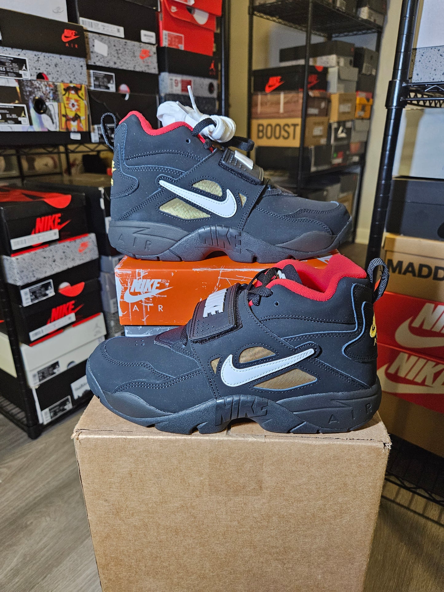 Size 8.5 - Air Diamond Turf Proto '92