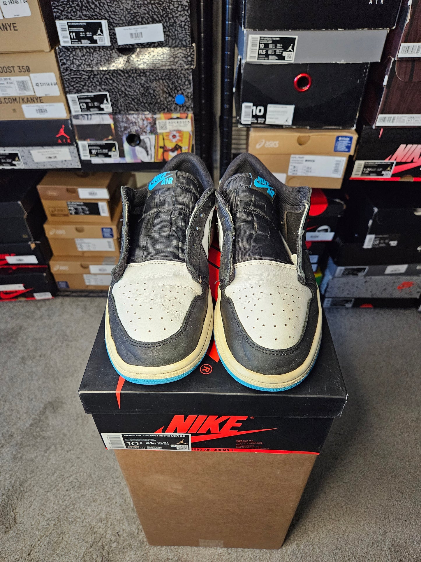 Size 10.5 - AJ 1 Retro OG Low UNC