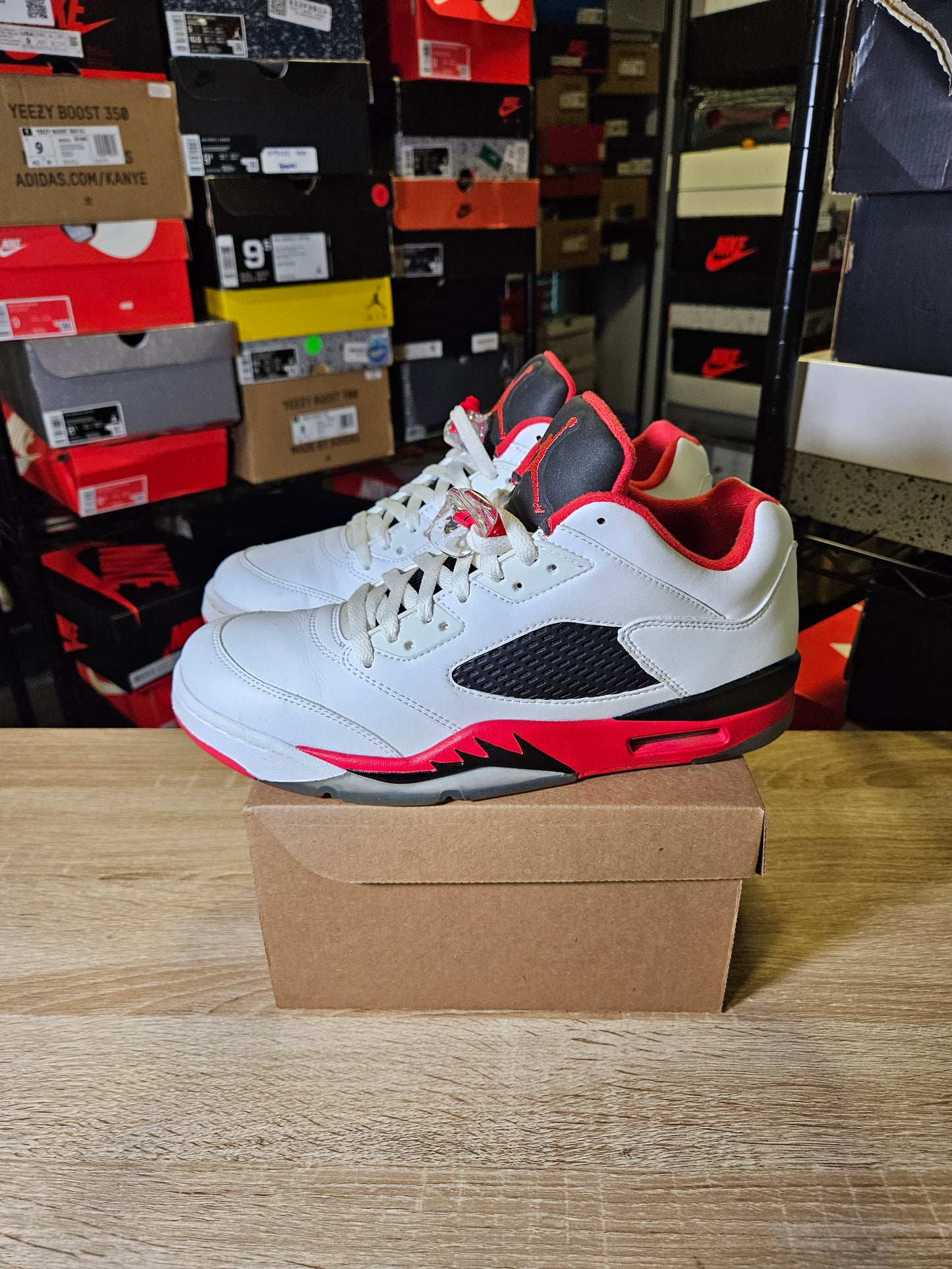 Size 10 - AJ 5 Retro 2016 Low Fire Red