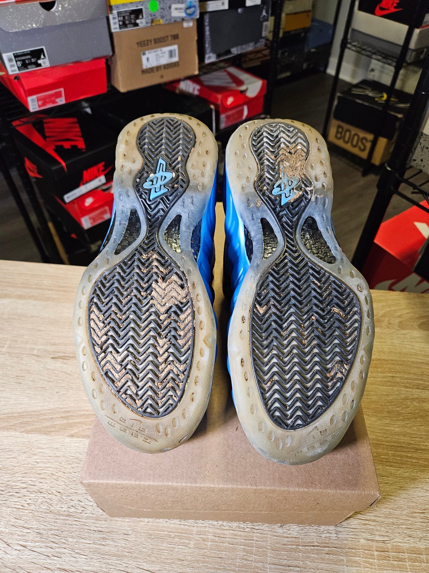 Size 9.5 - Air Foamposite One University Blue