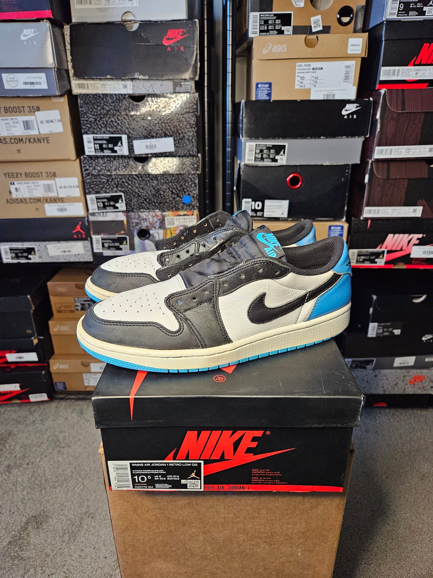 Size 10.5 - AJ 1 Retro OG Low UNC