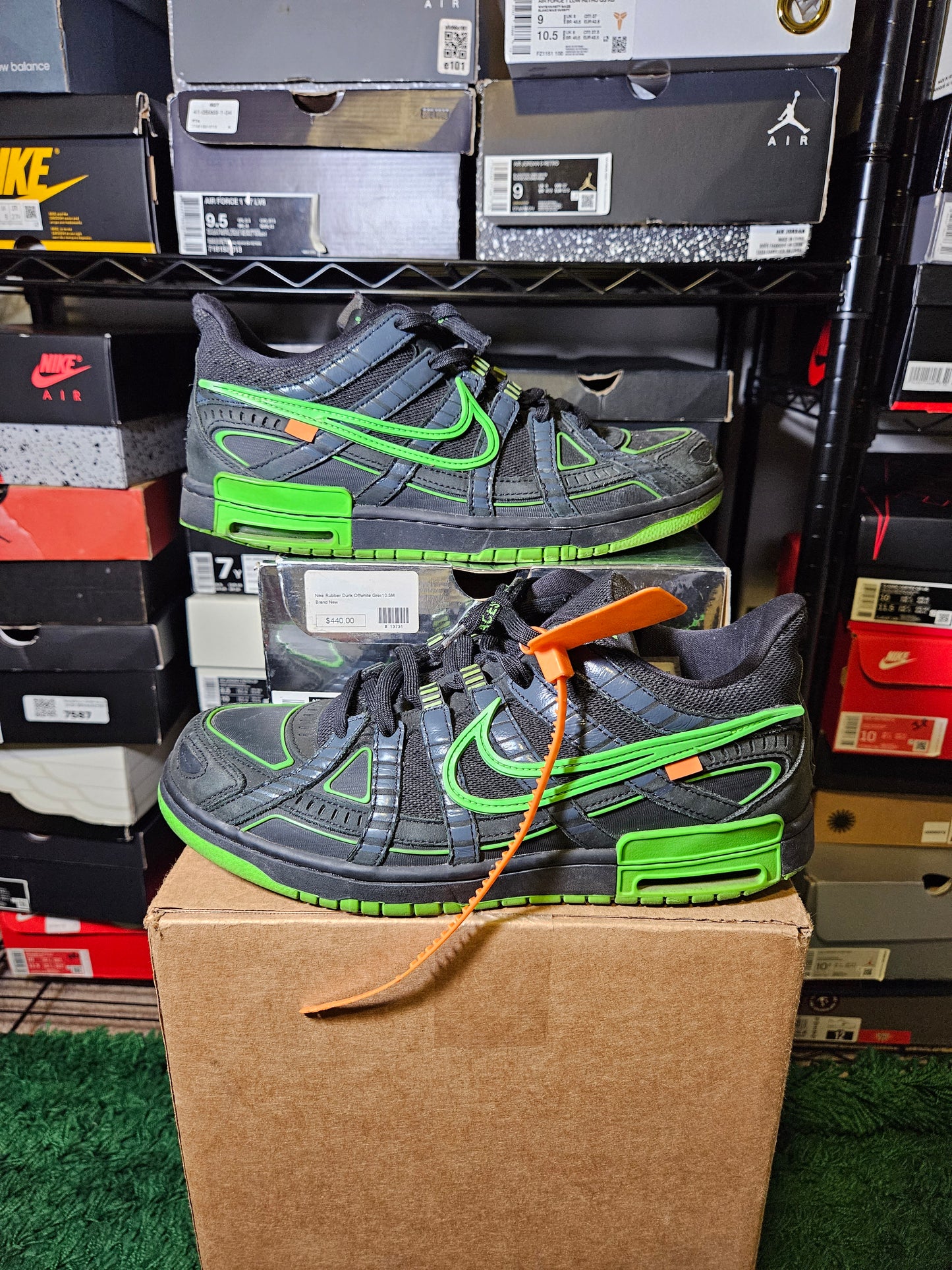 Size 10.5 - Air Rubber Dunk x Off-White Low Green Strike