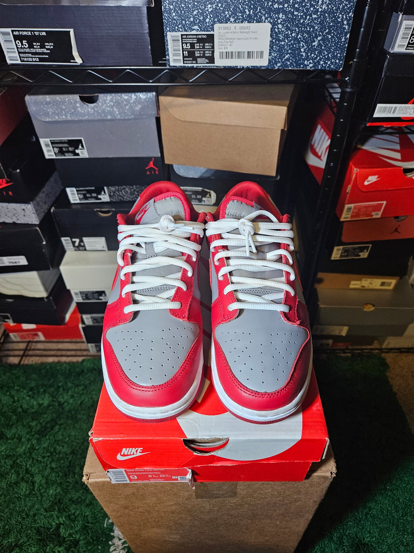 Size 9 - Dunk Low SP UNLV 2021