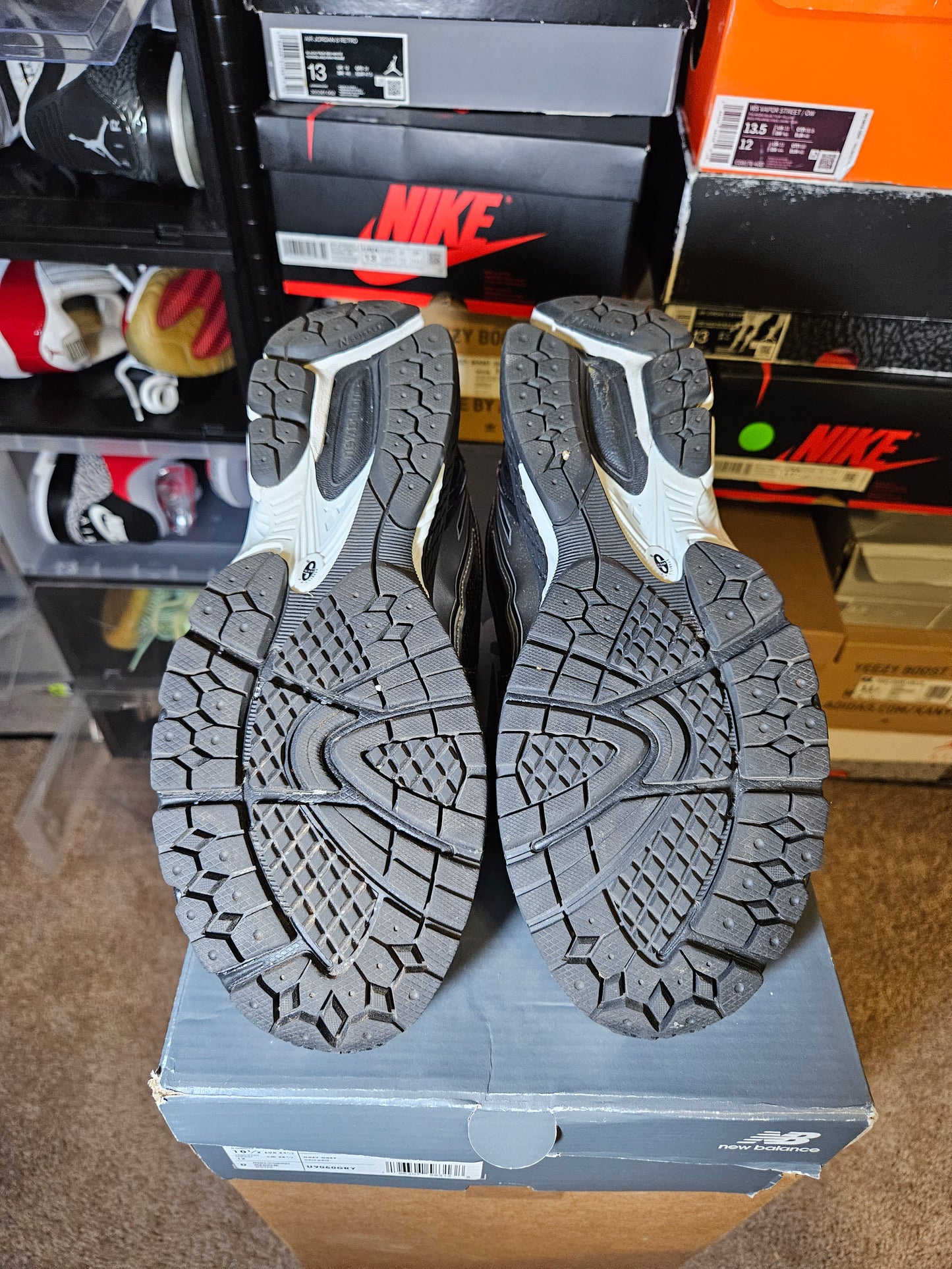 Size 10 - NB 1906R Black Grey White