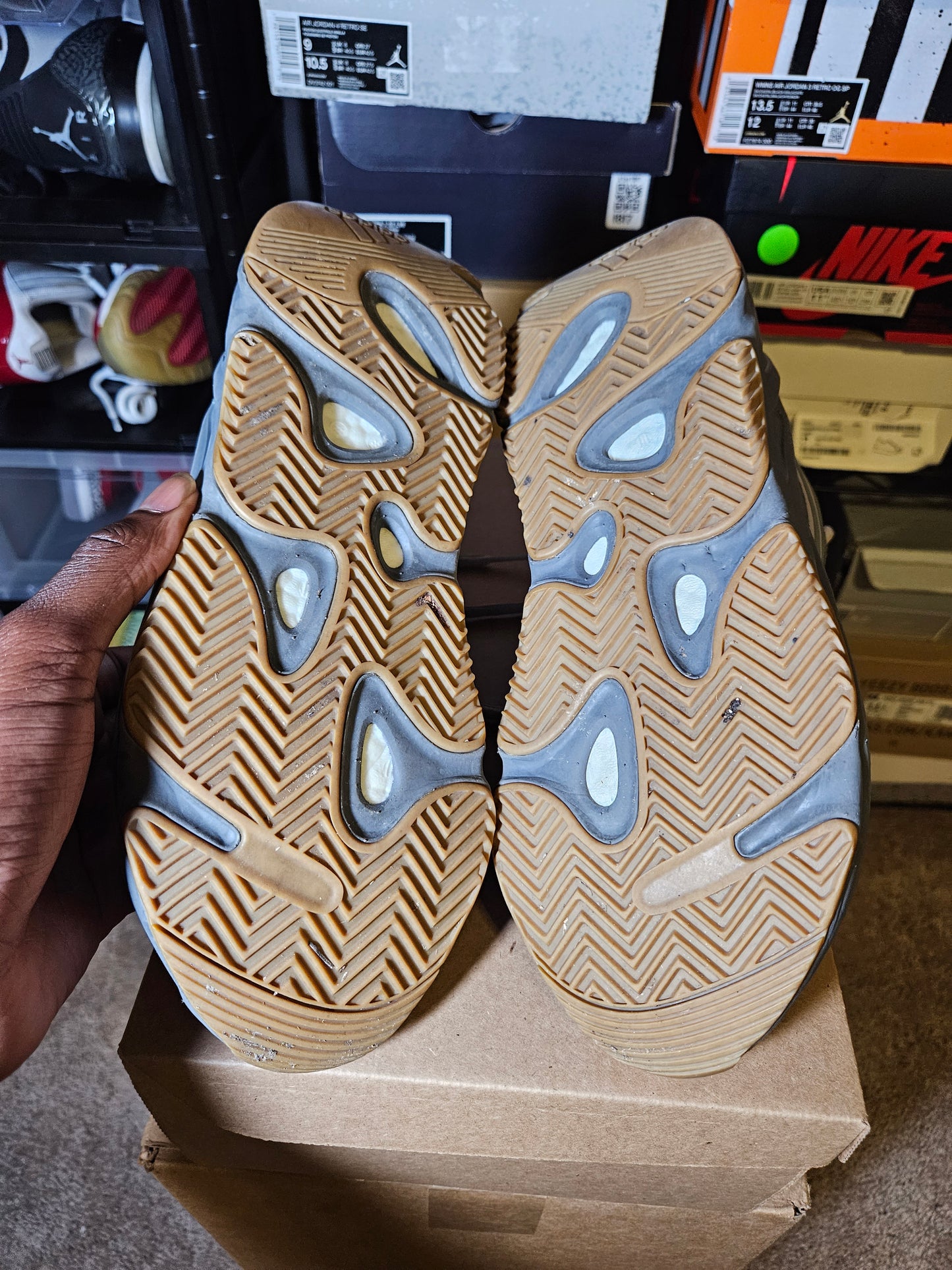 Size 9 - YZY Boost 700 V2 Tephra