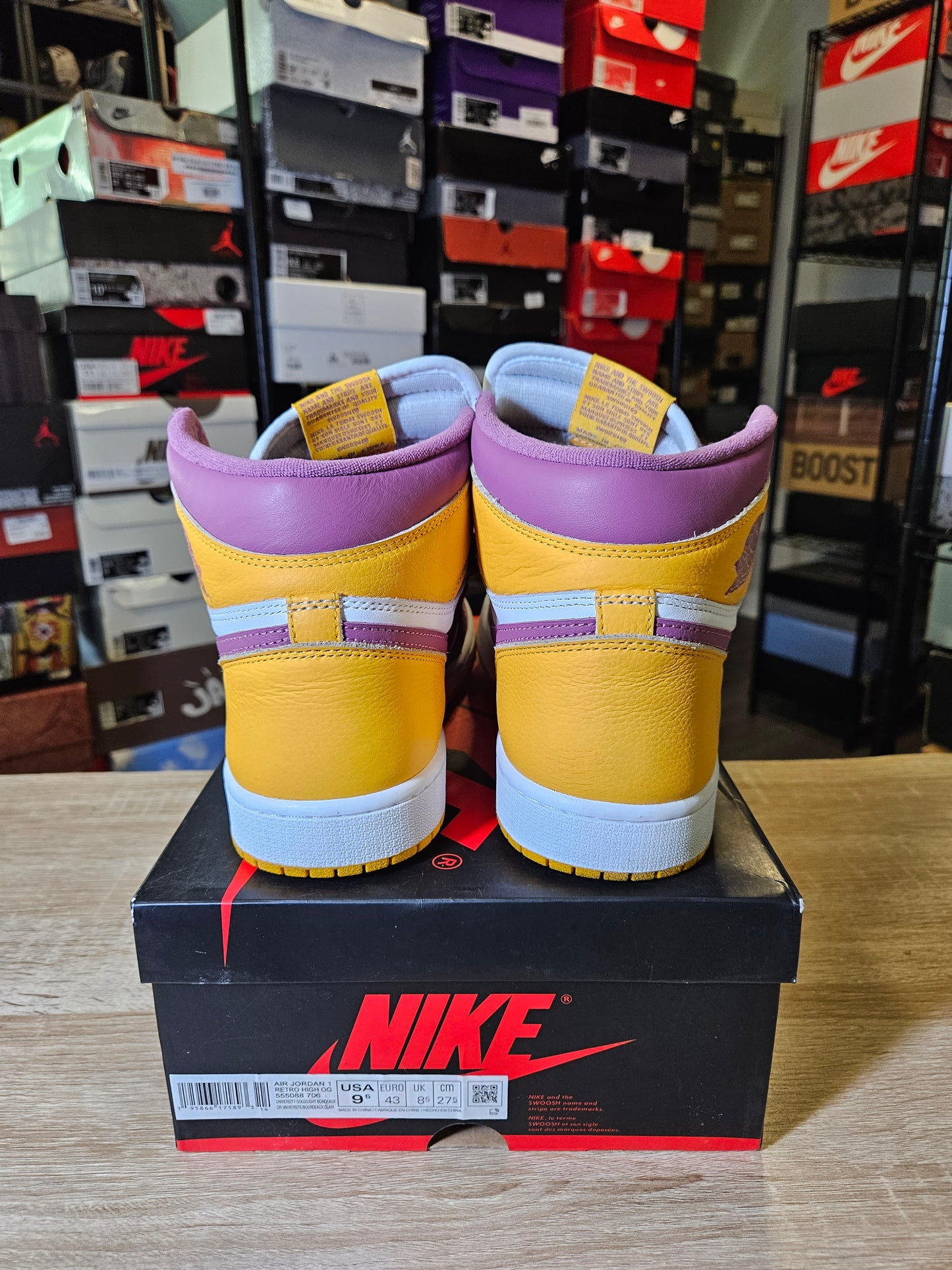 Size 9.5 - AJ 1 Retro High OG Brotherhood 2022