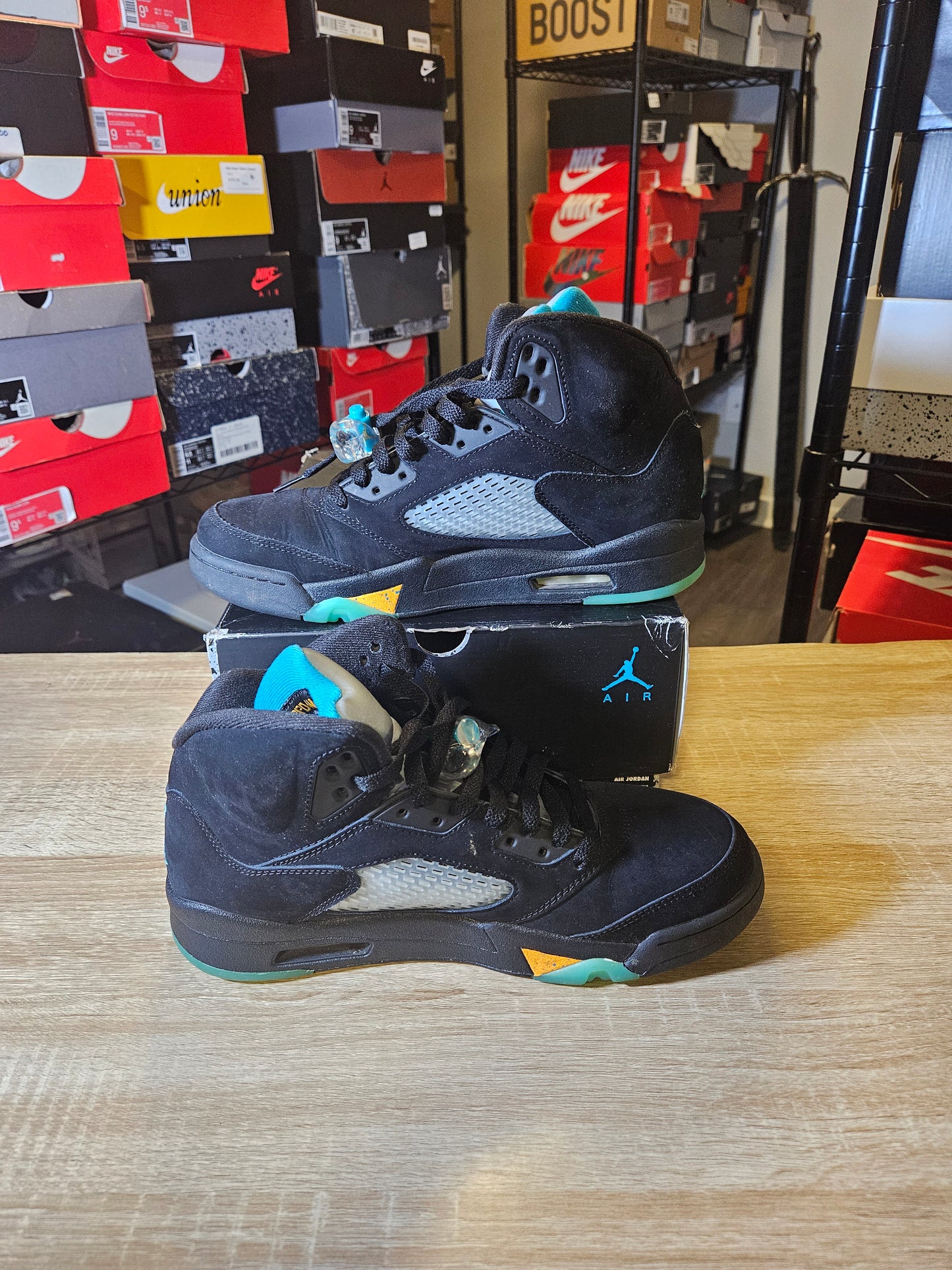 Size 9.5 - AJ 5 Retro Mid Aqua